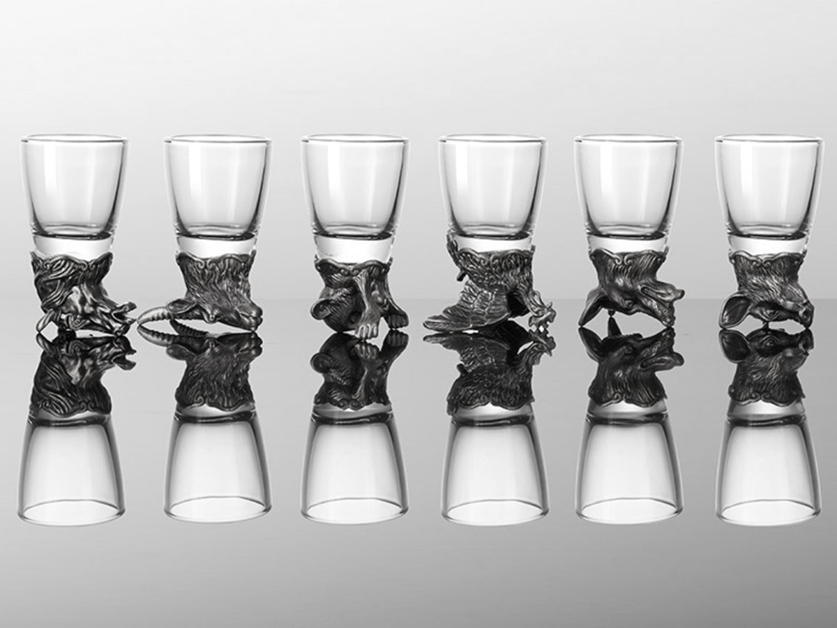 Set de 12 copas de 25ml con jarra de 250ml personalizable con grabado