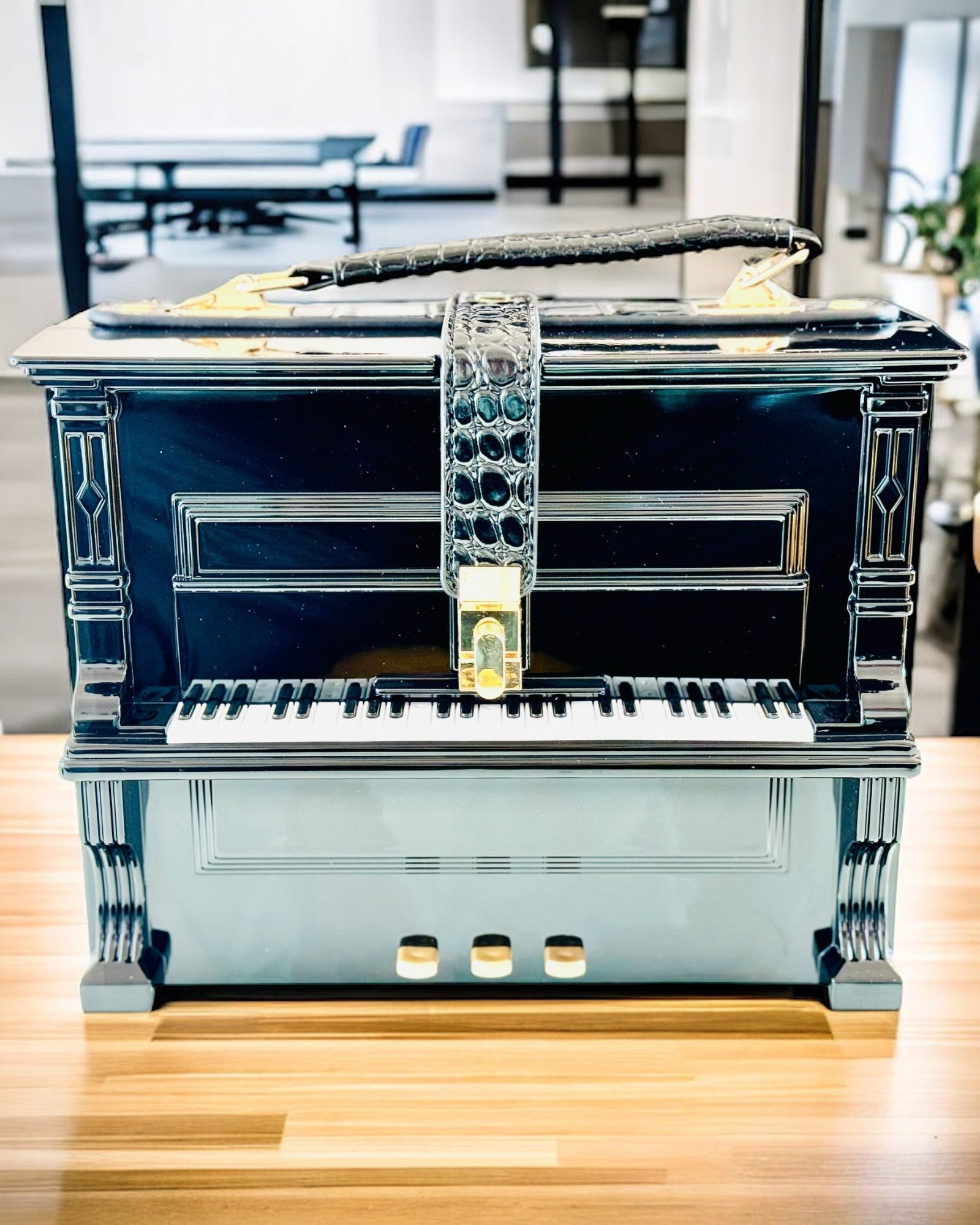 Bolso de Mujer “Elegante Piano” en Colores Negro y Blanco