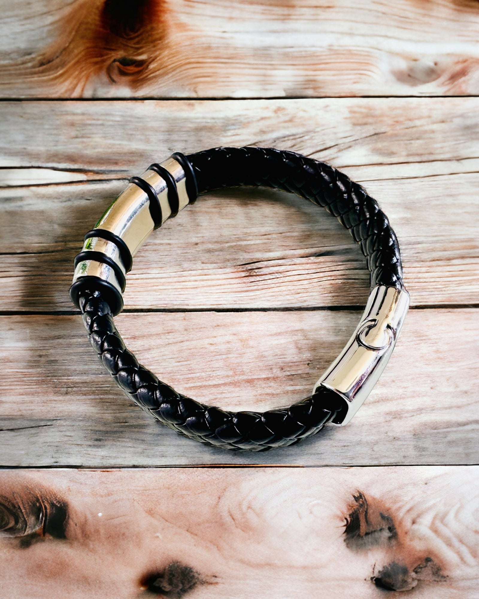 Pulsera de Moda Hip Hop para Hombres con Grabado Personalizado y Cierre Magnético – Elige Estilo con Detalles en Plata o Dorado, 22cm Cuero PU