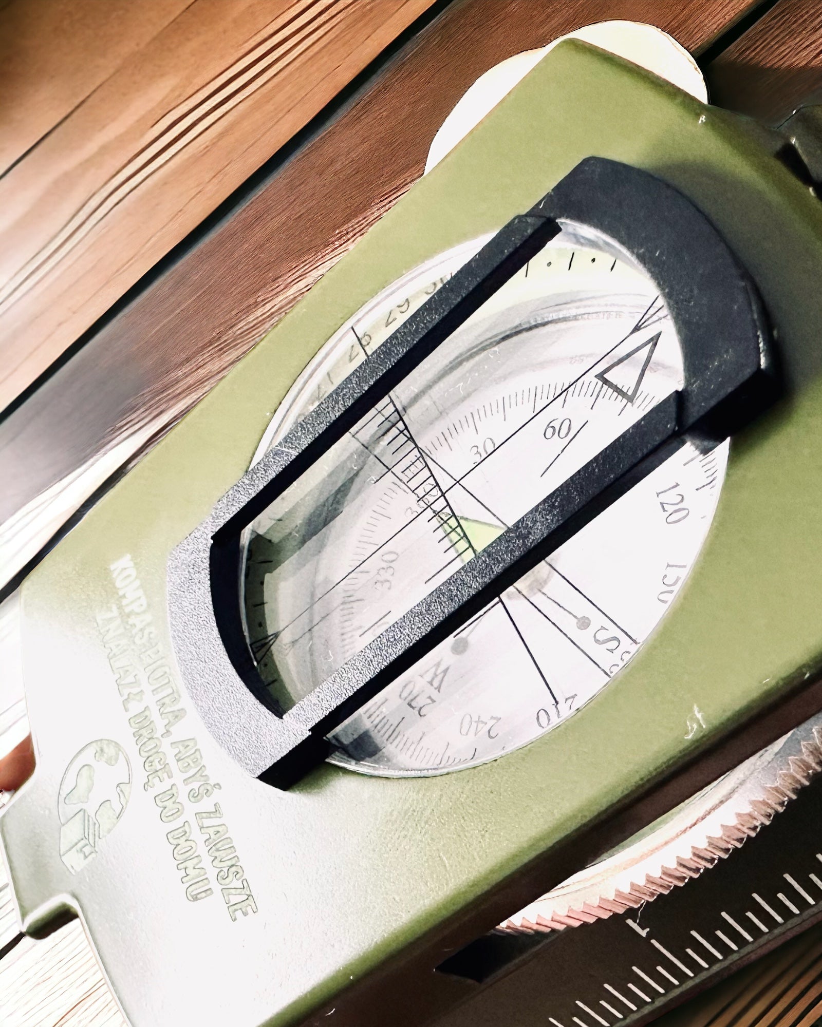 Compás Inclinométrico Profesional K4580 - Resistente al Agua, Multifuncional, para Desafíos de Campo