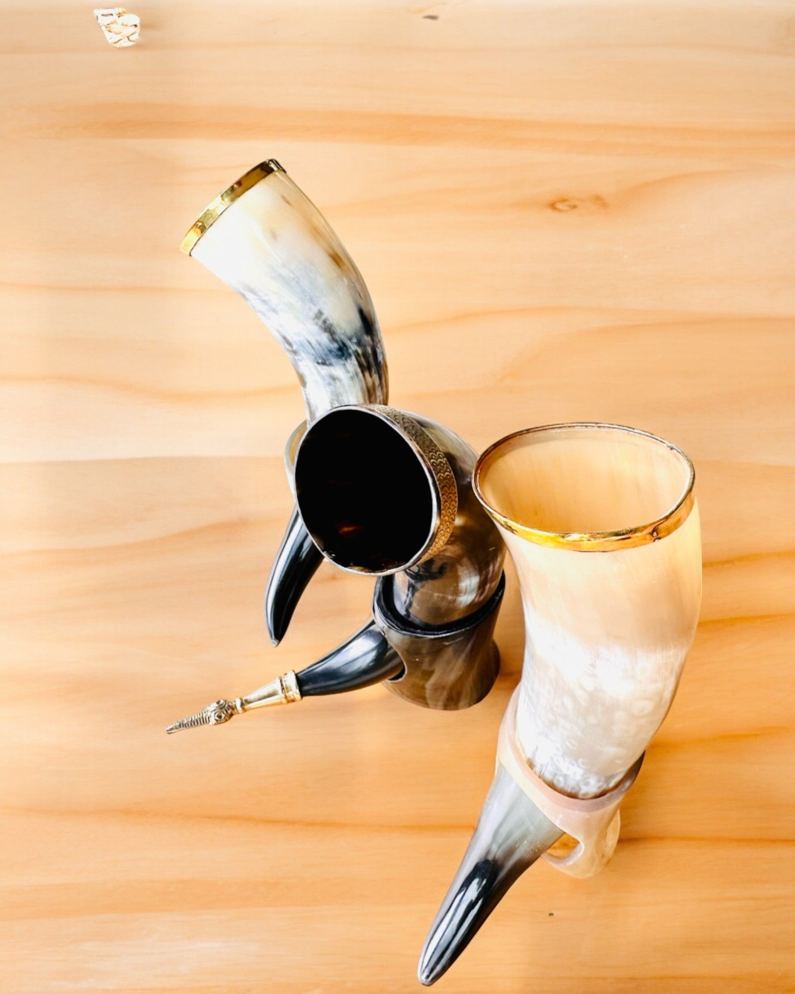 Copa de Cuerno "Viking Valor" - Grabado a Mano, Calidad Premium - 4 variantes para elegir