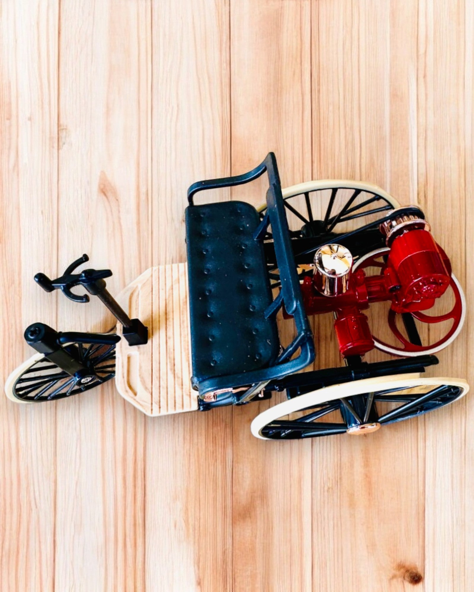 Retro Triciclo Benz Patent-Motorwagen - Modelo de Colección, personalización con grabado para regalo