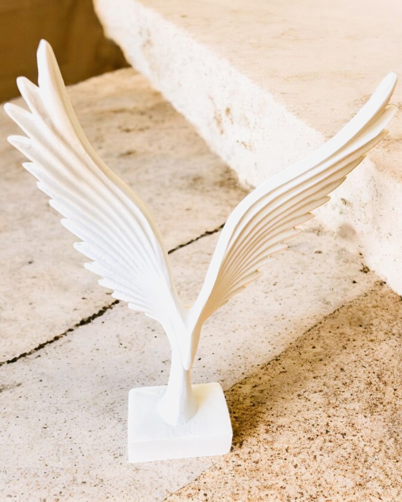 Figura Elegante de Alas de Ángel de 15 cm de altura – "Guardianes Alados", posibilidad de personalización con grabado para regalo, personalización, 2 variantes de color