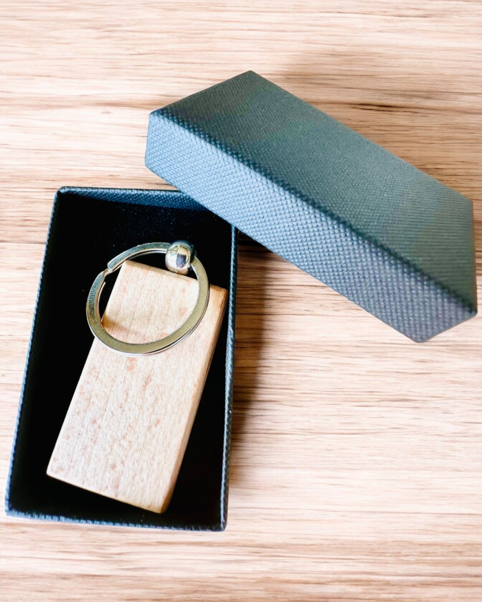 Llavero de Madera para llaves con Posibilidad de Personalización con Grabado – Ideal para Regalo