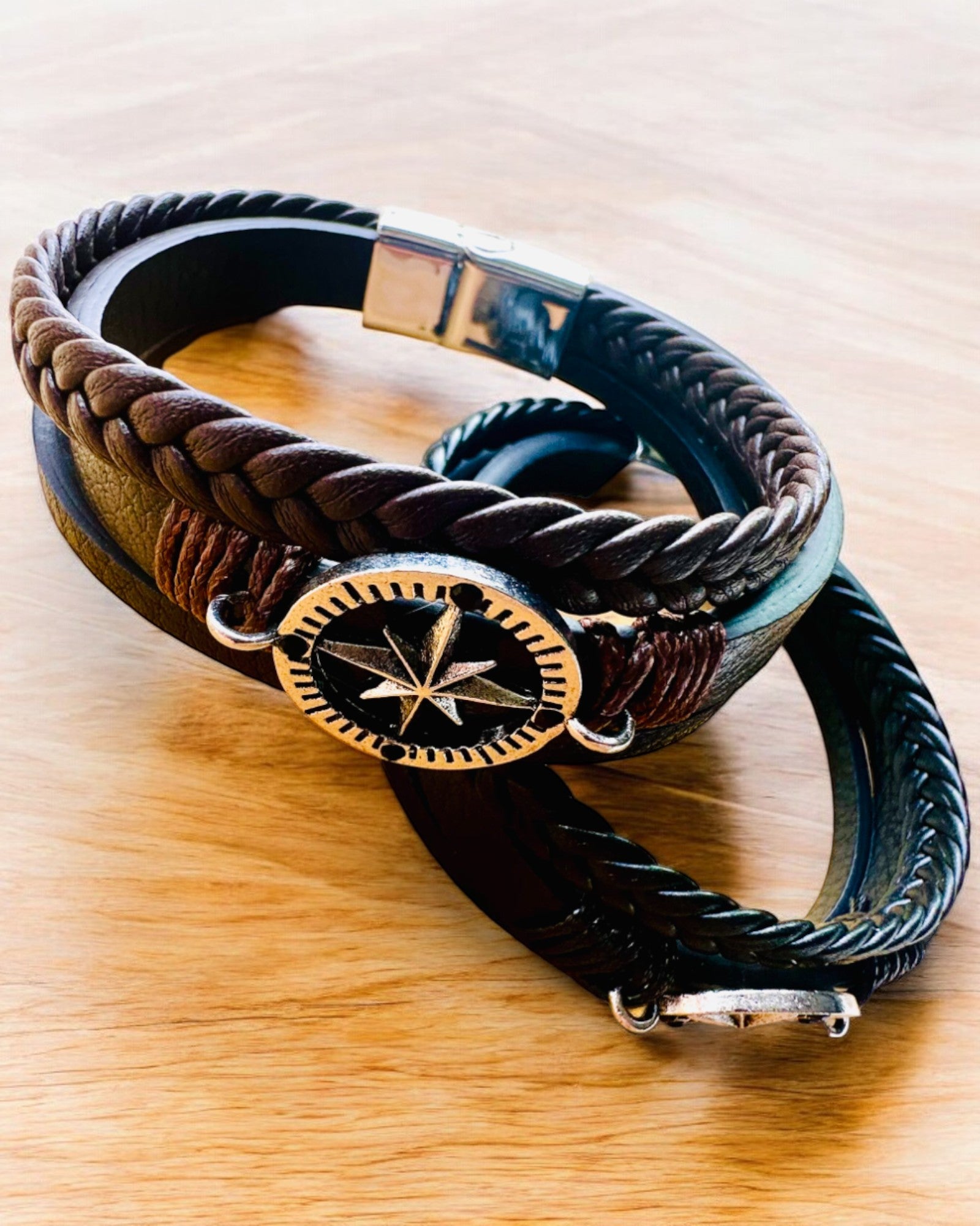 Pulsera "Compass Adventure" - posibilidad de personalización con grabado para regalo, 2 variantes de color a elegir