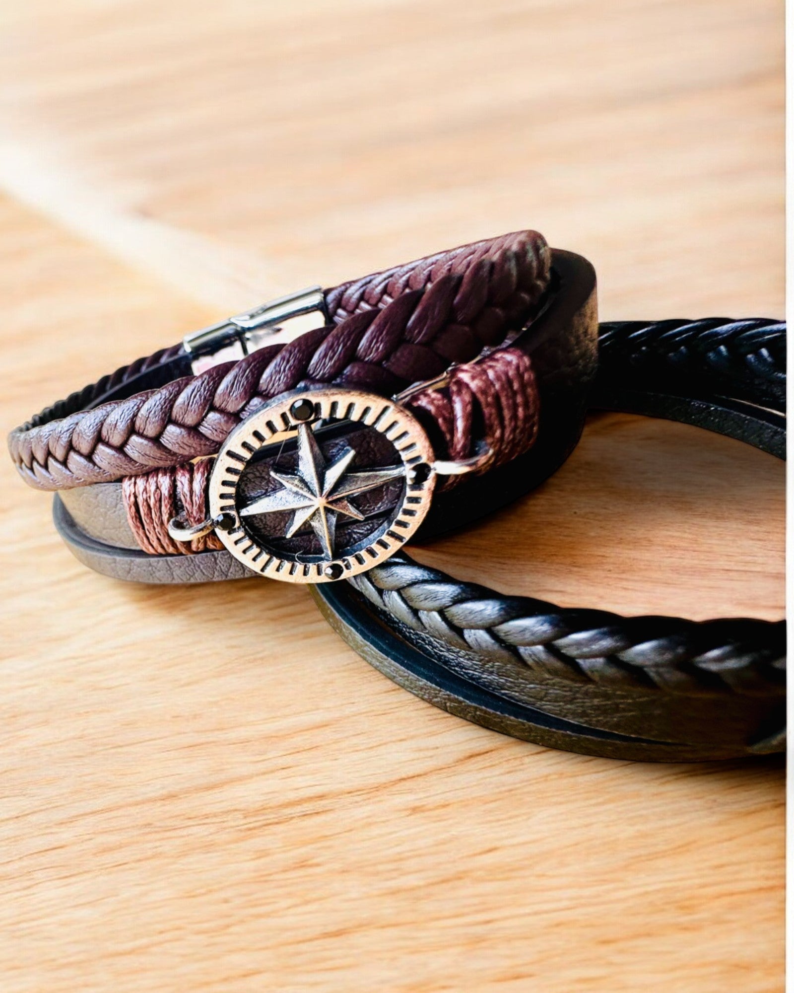 Pulsera "Compass Adventure" - posibilidad de personalización con grabado para regalo, 2 variantes de color a elegir