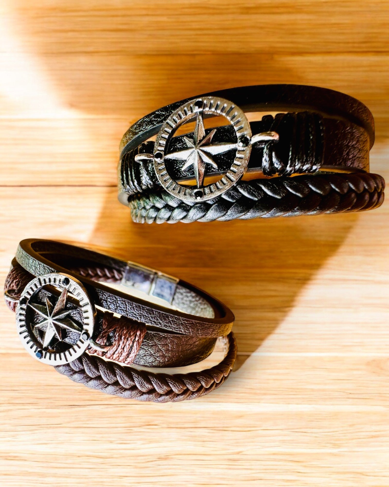 Pulsera "Compass Adventure" - posibilidad de personalización con grabado para regalo, 2 variantes de color a elegir