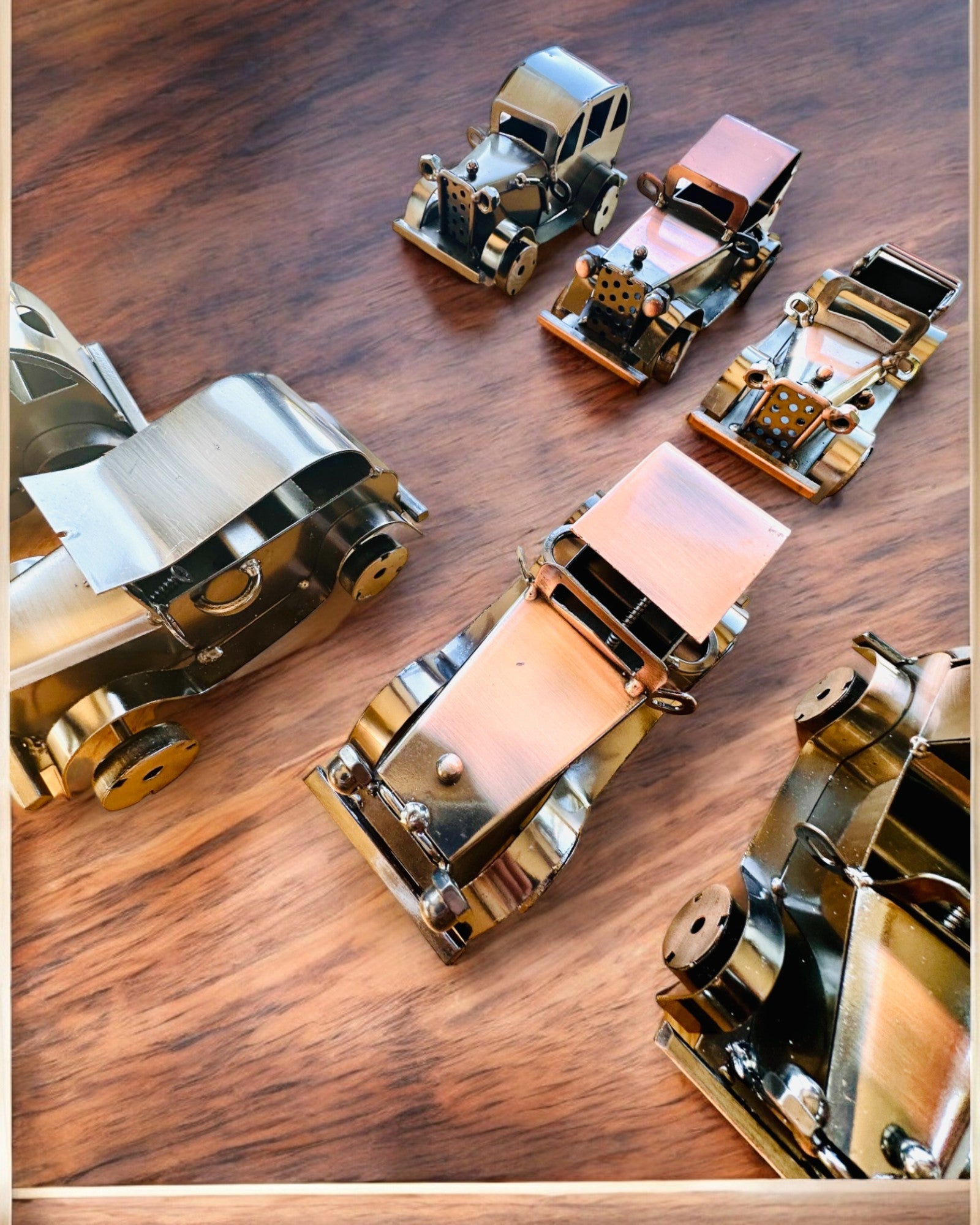 Coche clásico retro, automóvil, de hierro - Colección "Vintage Drive", modelo de coche, personalización con grabado para regalo