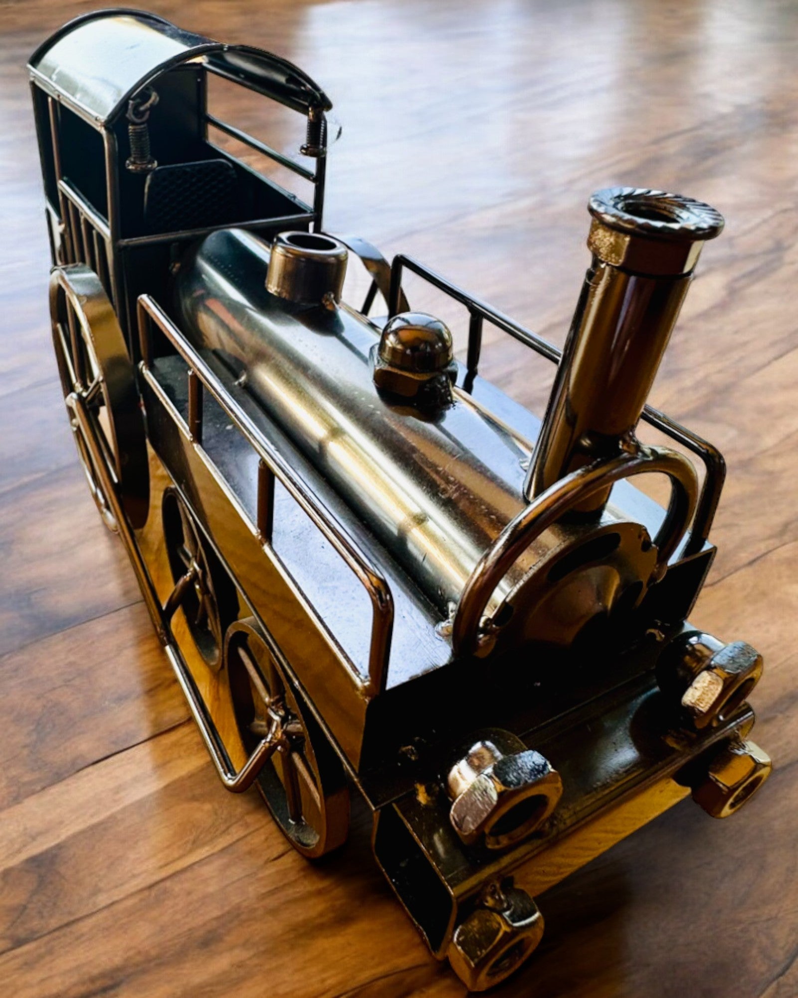 Locomotora de hierro "Retro Express" – decoración, modelo, hecho a mano con posibilidad de grabado para regalo