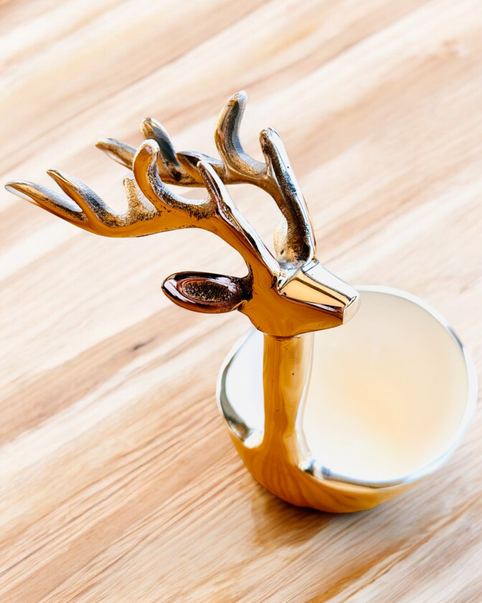 Elegante cuenco Belleza Cornuda – Artesanía de la India, personalización con grabado