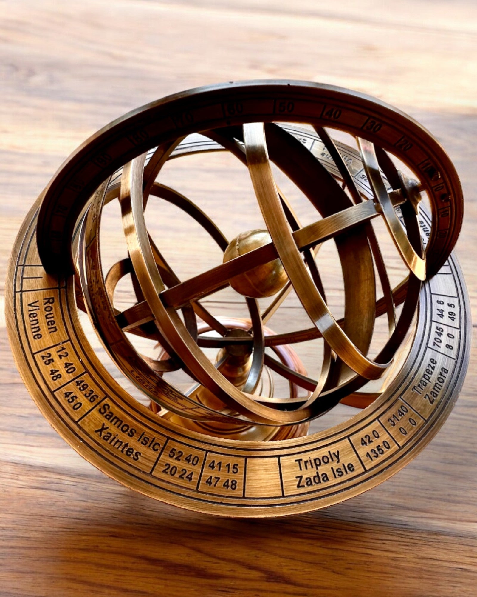 Astrolabium Artis 2 - 30 cm de altura, Hecho a Mano con Opción de Grabado, decoración para oficina, premium