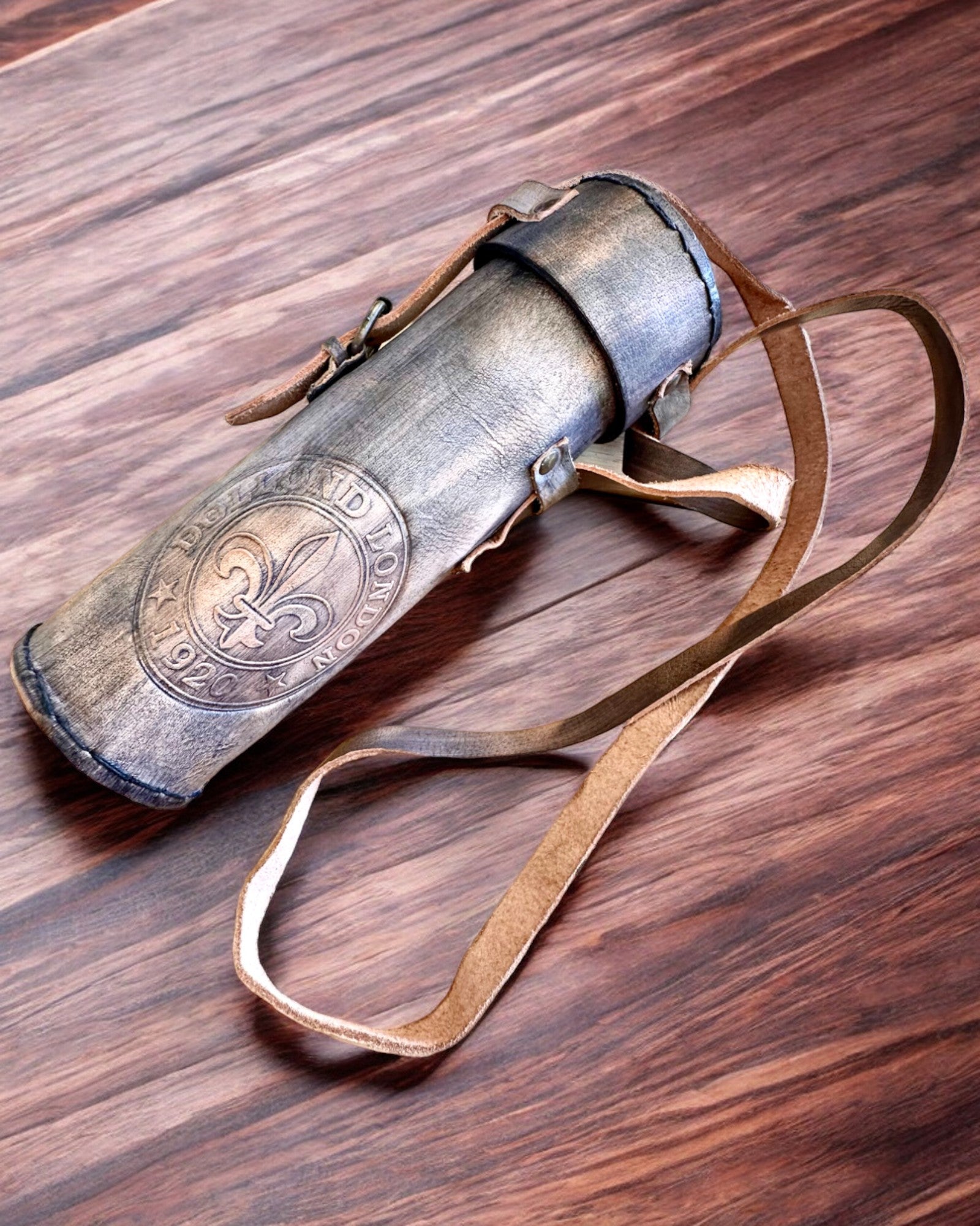 Luneta Premium "Voyager" con Luneta Grabada y Estuche de Cuero Natural, posibilidad de personalización con grabado para regalo