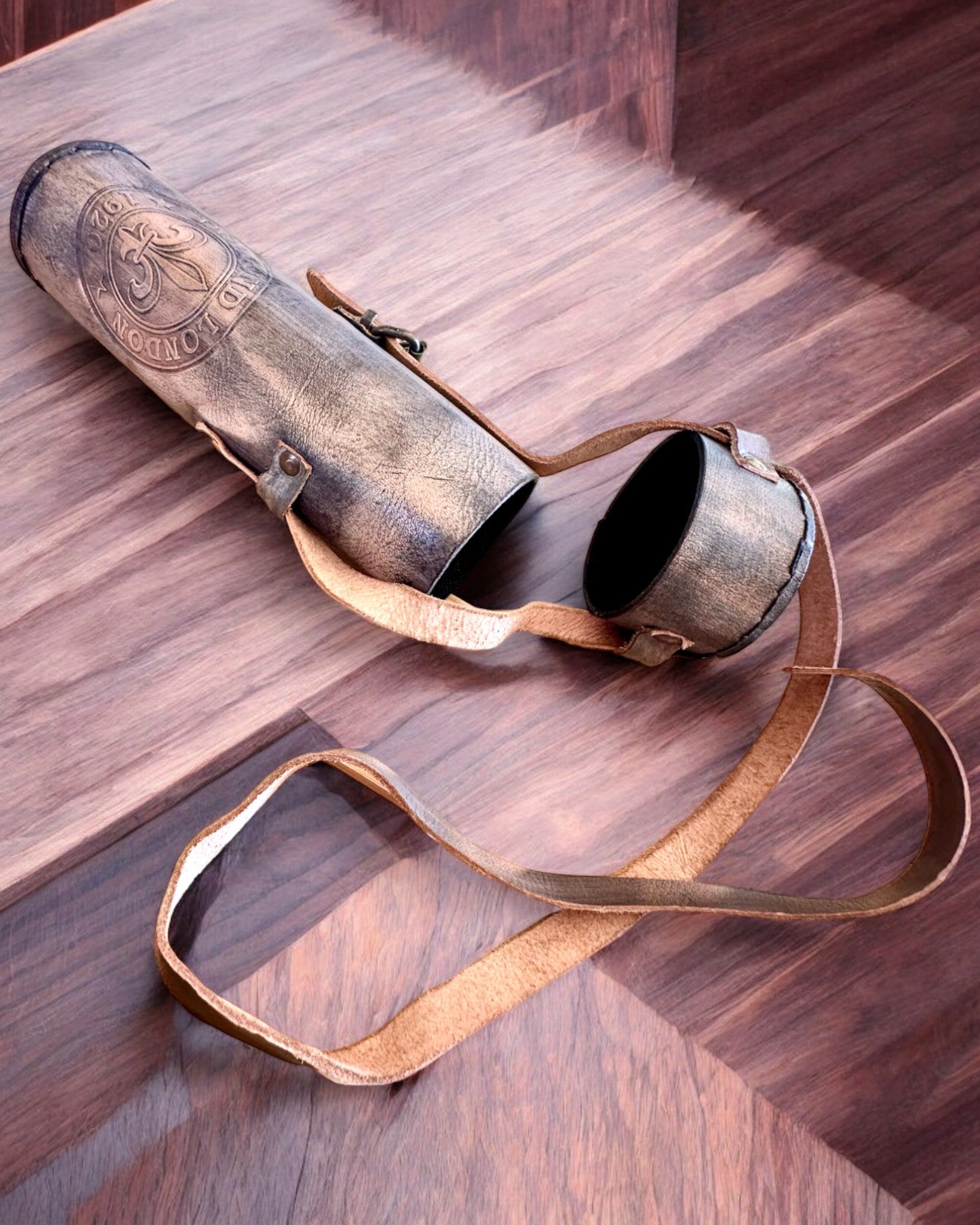 Luneta Premium "Voyager" con Luneta Grabada y Estuche de Cuero Natural, posibilidad de personalización con grabado para regalo