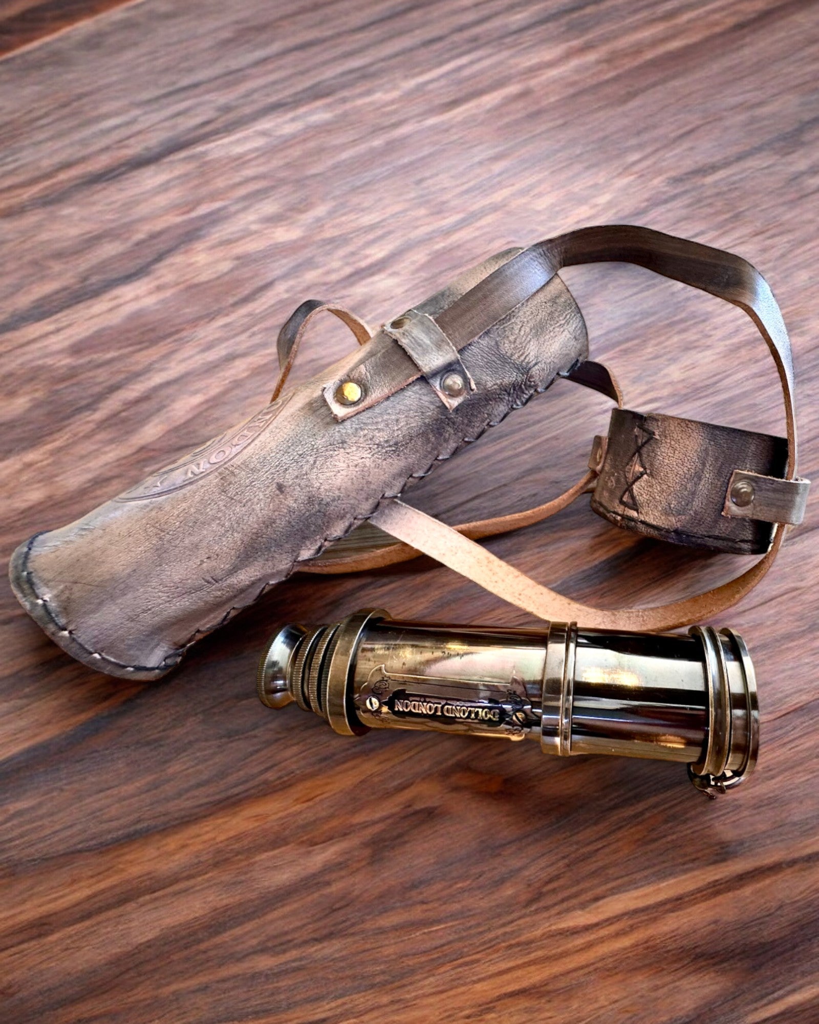 Luneta Premium "Voyager" con Luneta Grabada y Estuche de Cuero Natural, posibilidad de personalización con grabado para regalo