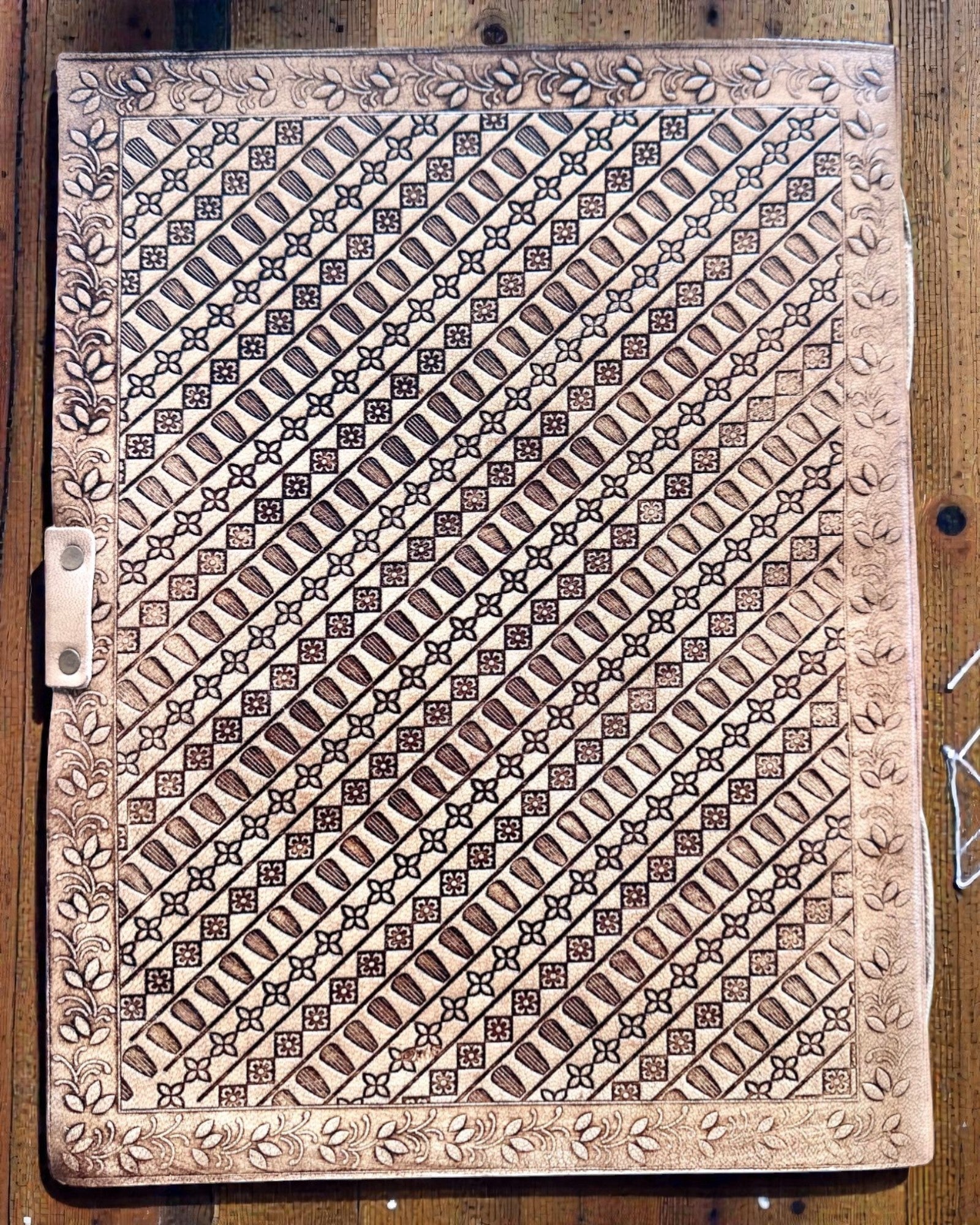 Libro de Recuerdos de Cuero Heritage – Cuaderno Personalizado 25 × 33 cm