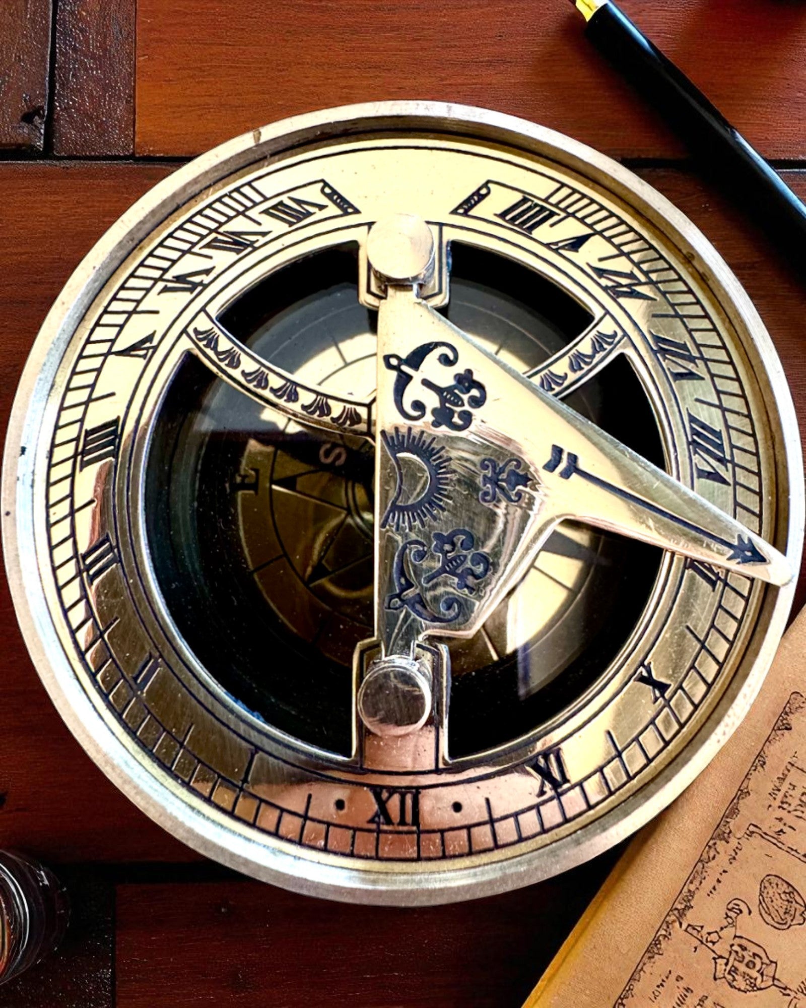 Kompas Solar Voyager 7cm – reloj solar de latón con brújula, personalización con grabado para regalo