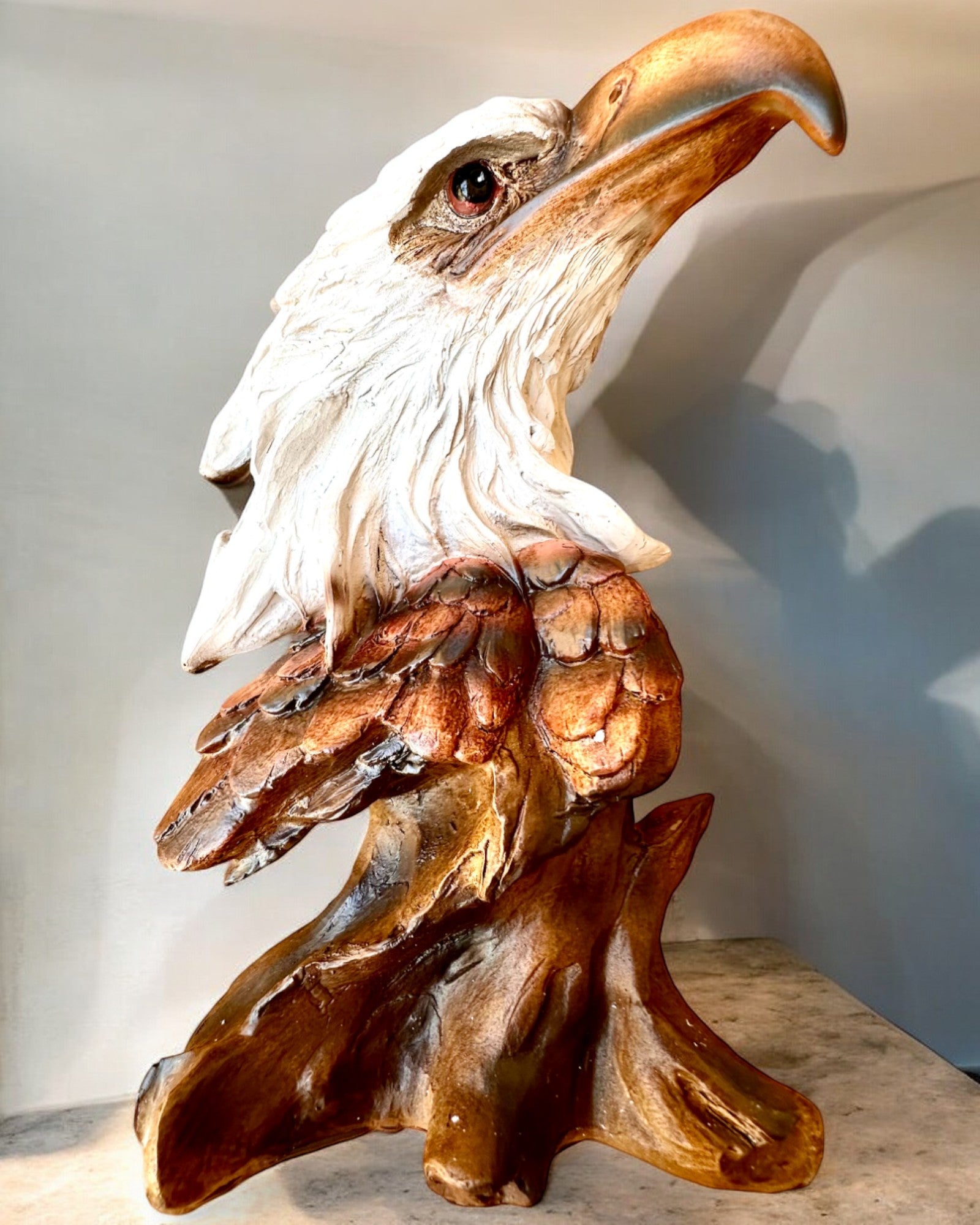 Escultura de Águila de la Libertad de Resina con Posibilidad de Grabado para regalo 26.5 cm de altura