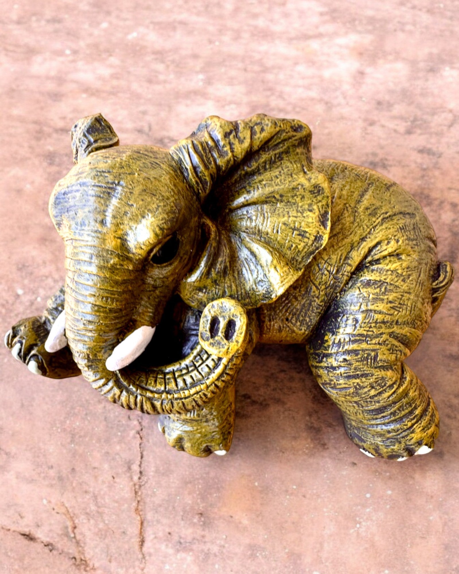 Figura de elefante "Pequeño Suertudo" con opción de grabado para regalo