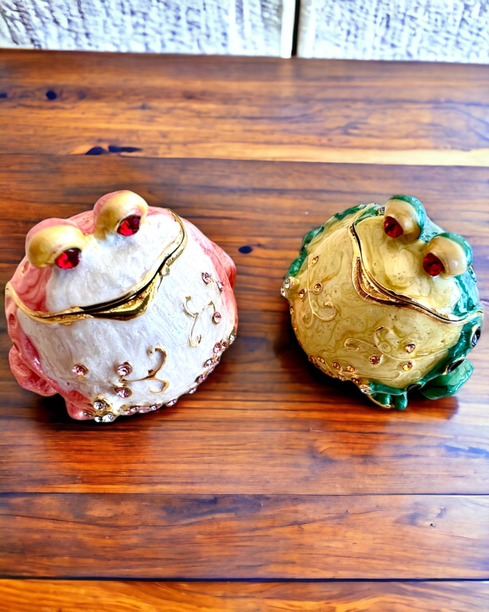 Elegante caja decorativa "Żabi Skarb" para regalo personalización, con opción de grabado