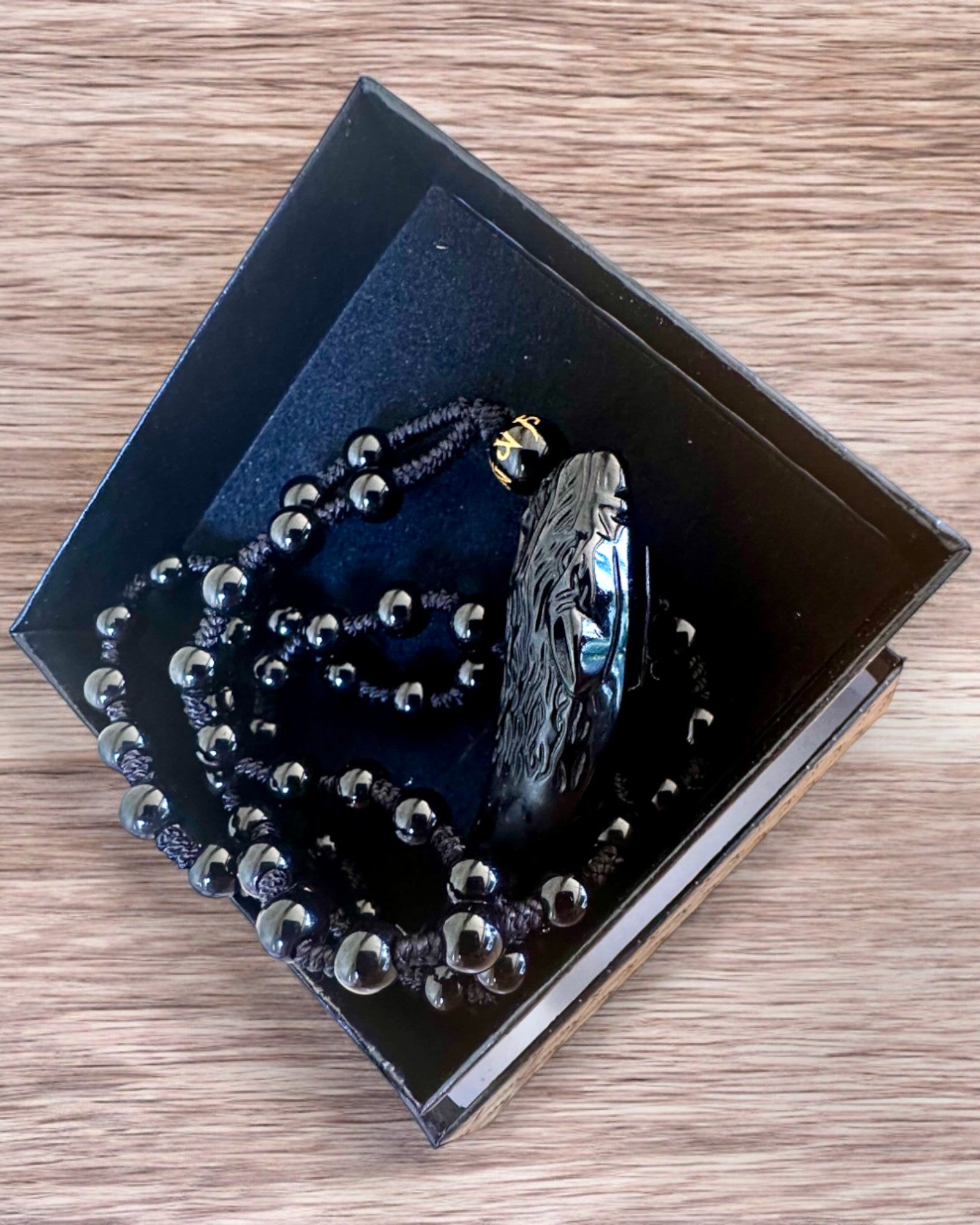 Colmillo de Lobo de Jade - Amuleto de Fuerza y Protección, posibilidad de personalización con grabado para regalo