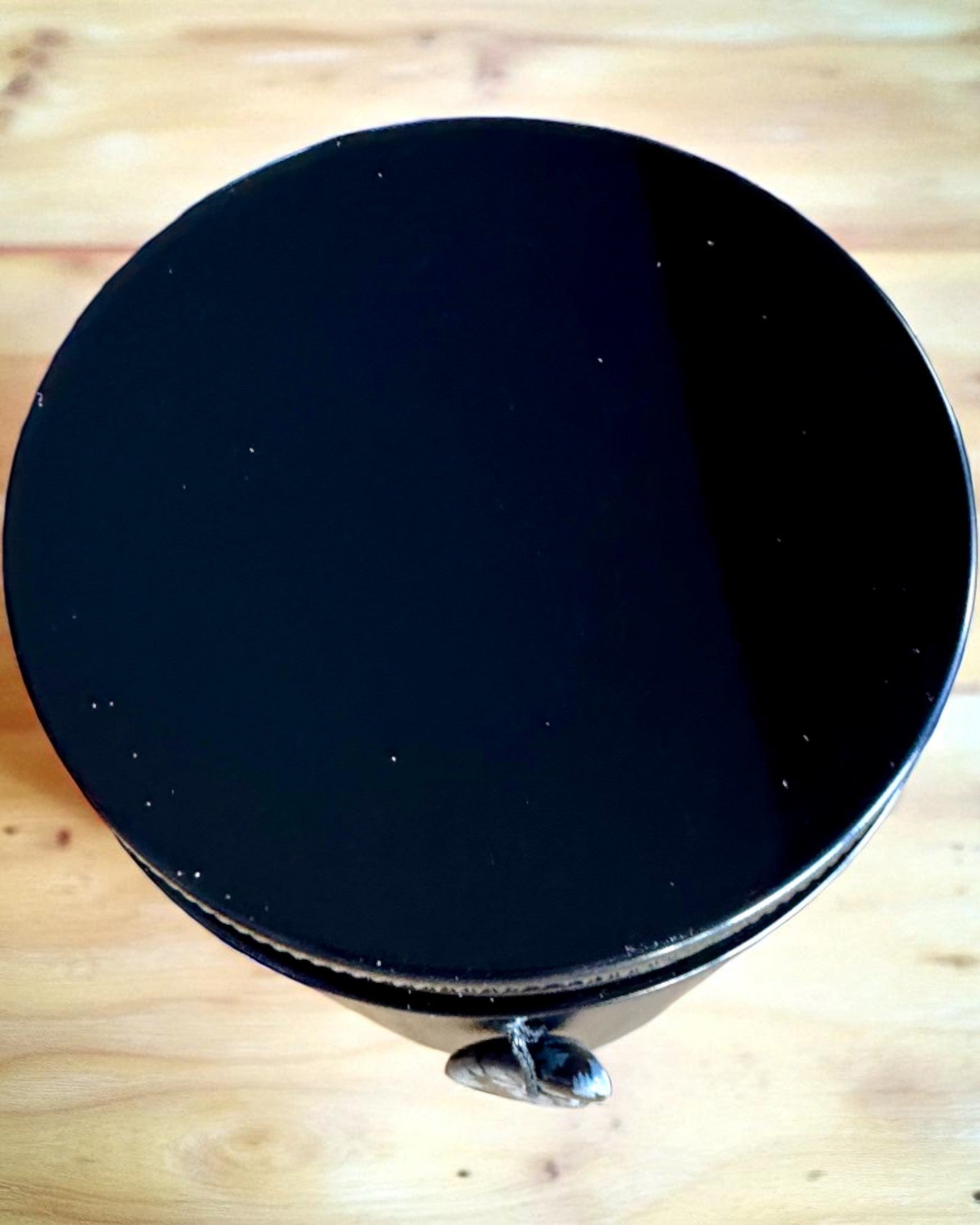 Vela de soja intencional Obsidiana – confianza en uno mismo y fuerza interior, 250 ml, posibilidad de personalización para regalo