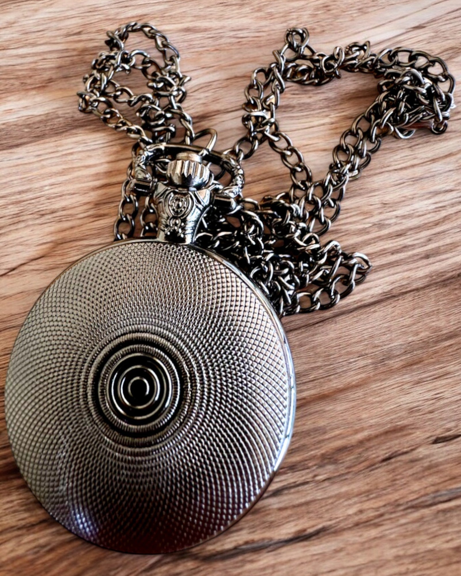 Reloj de Bolsillo Lunar Wolf – Reloj del Lobo Lunar, posibilidad de personalización con grabado para regalo