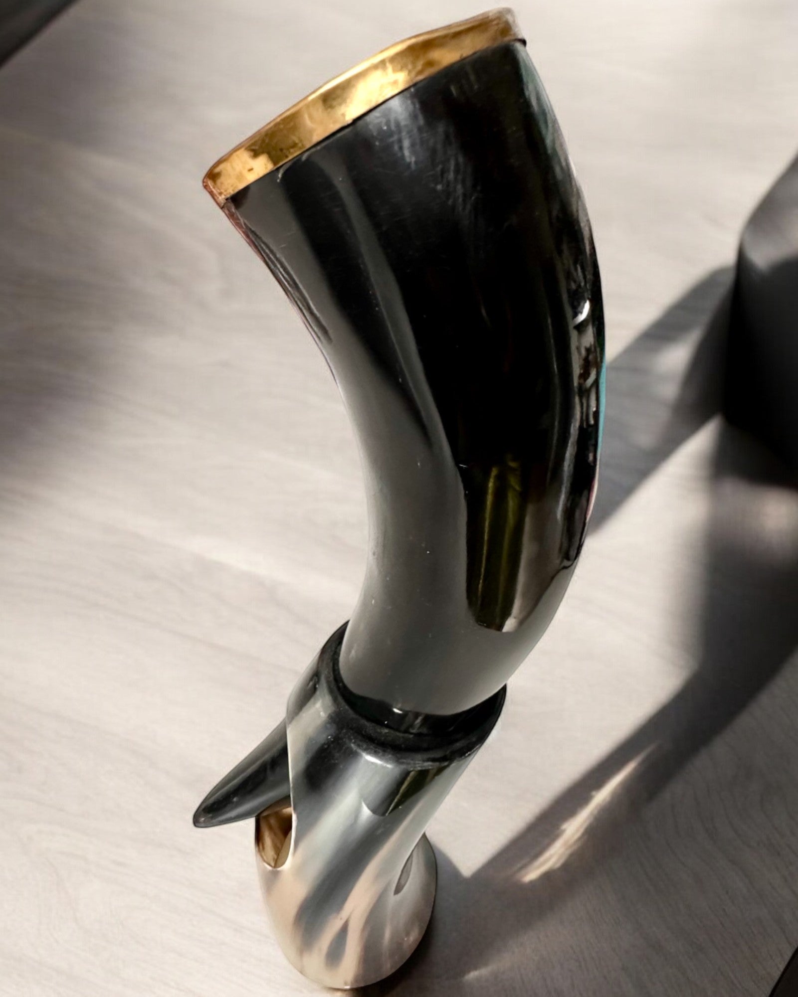 Copa de Cuerno "Viking Valor" - Grabado a Mano, Calidad Premium - 4 variantes para elegir