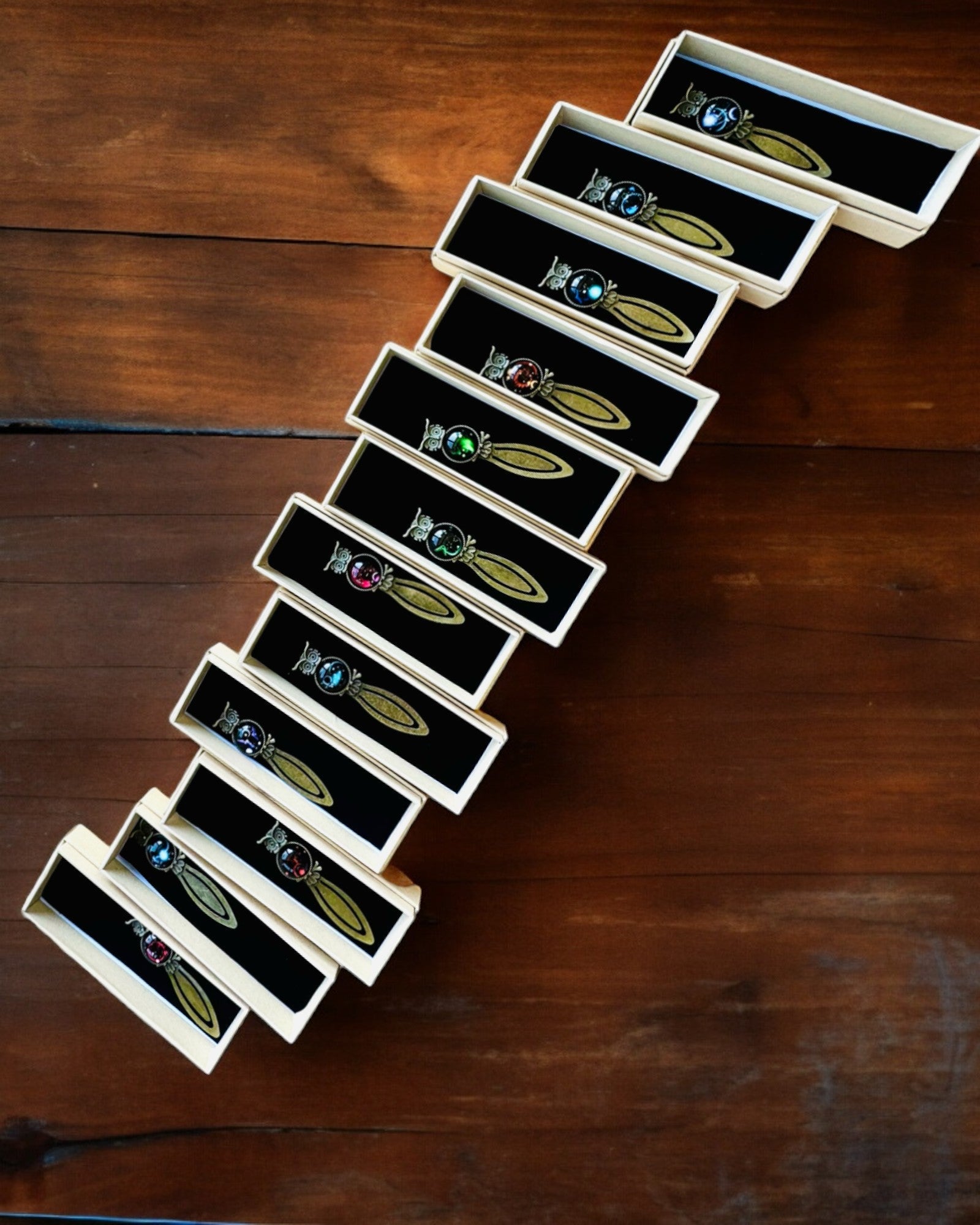 Marcador de libro "Sowa z Konstelacjami" - 12 variantes para elegir, personalización con grabado