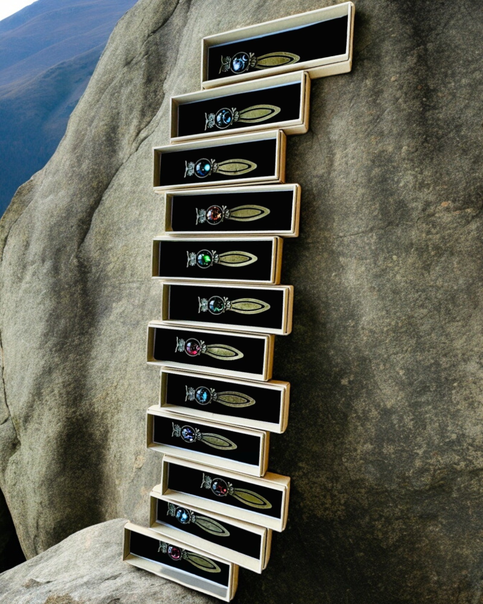 Marcador de libro "Sowa z Konstelacjami" - 12 variantes para elegir, personalización con grabado