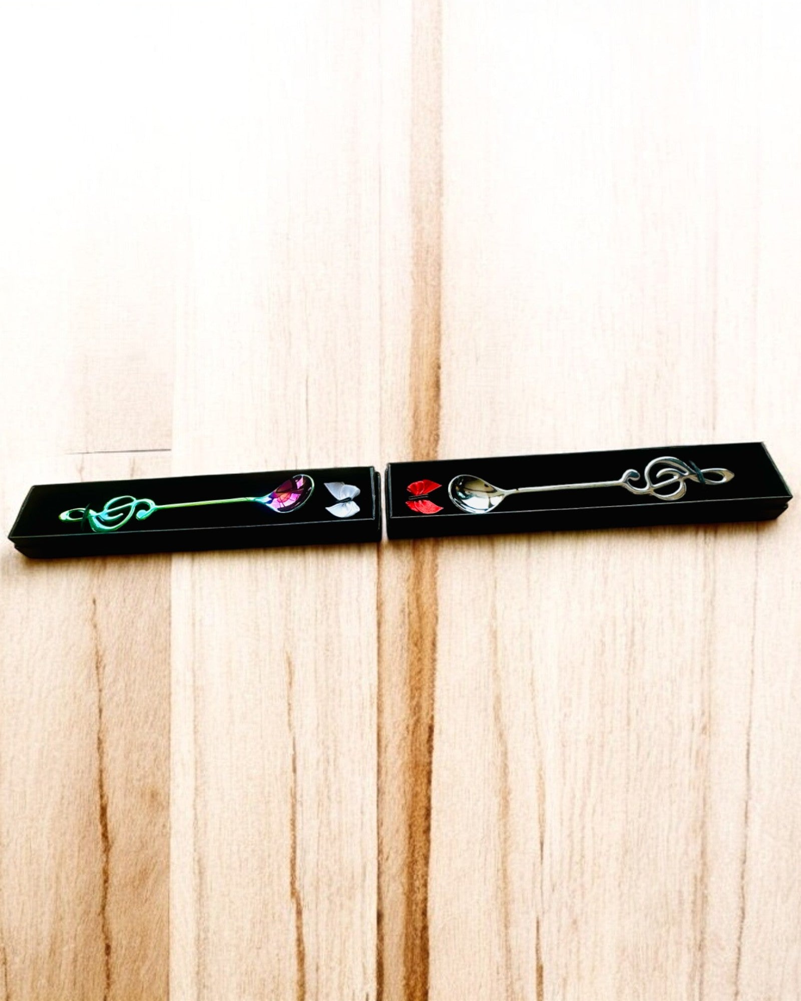 Cucharita Elegante con Clave de Sol – Personalizada para regalo, 2 variantes de color a elegir