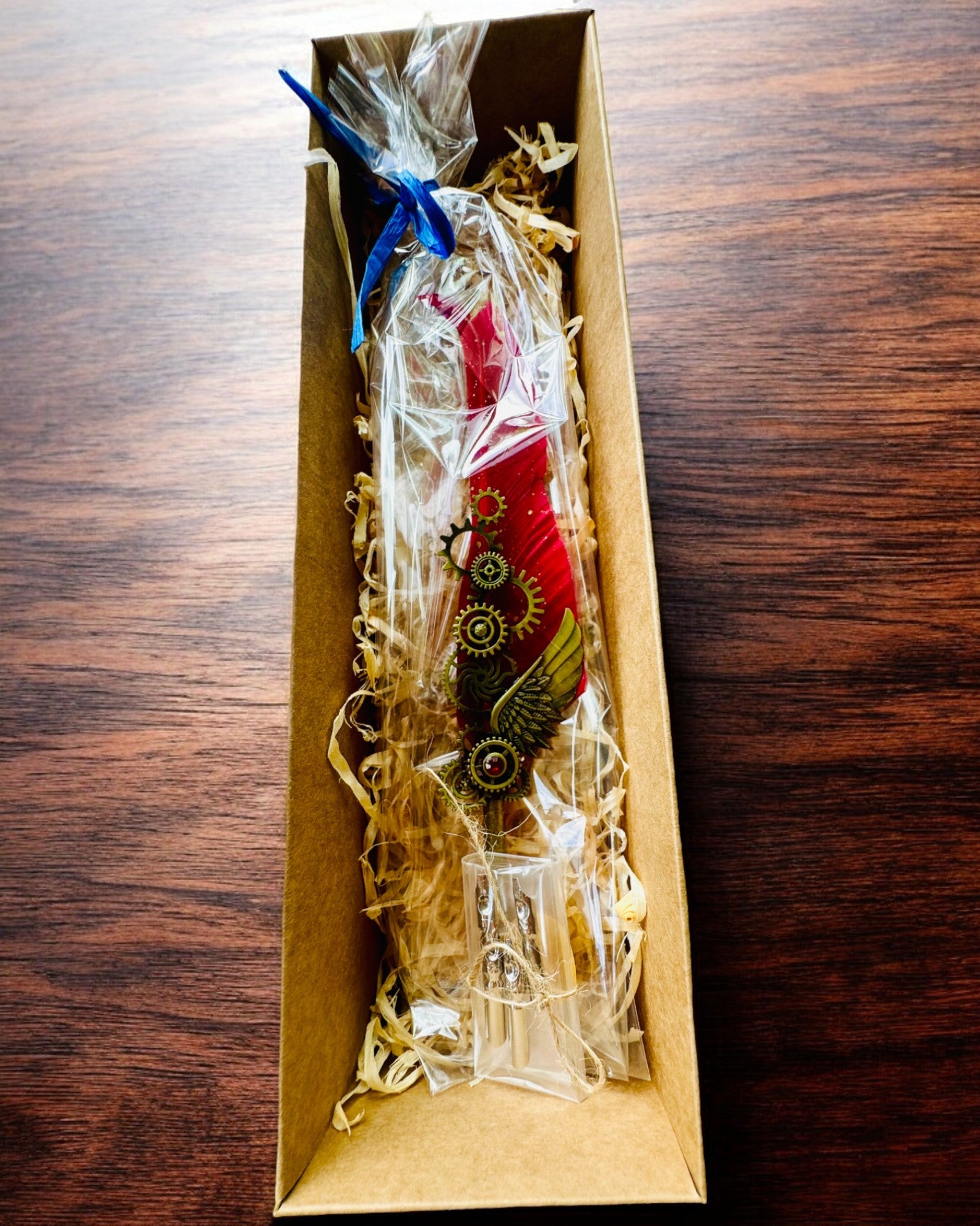 Pluma Caligráfica "Elegancia Steampunk" con Pluma de Pavo - Hecho a Mano 5 variantes a elegir, personalización con grabado para regalo