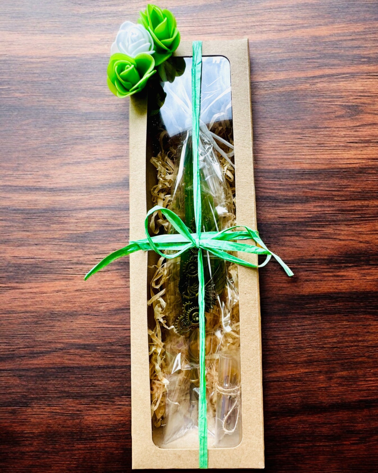 Pluma Caligráfica "Elegancia Steampunk" con Pluma de Pavo - Hecho a Mano 5 variantes a elegir, personalización con grabado para regalo