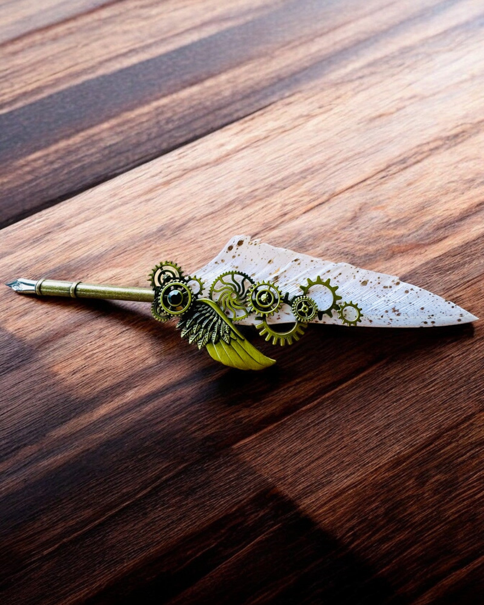Pluma Caligráfica "Elegancia Steampunk" con Pluma de Pavo - Hecho a Mano 5 variantes a elegir, personalización con grabado para regalo