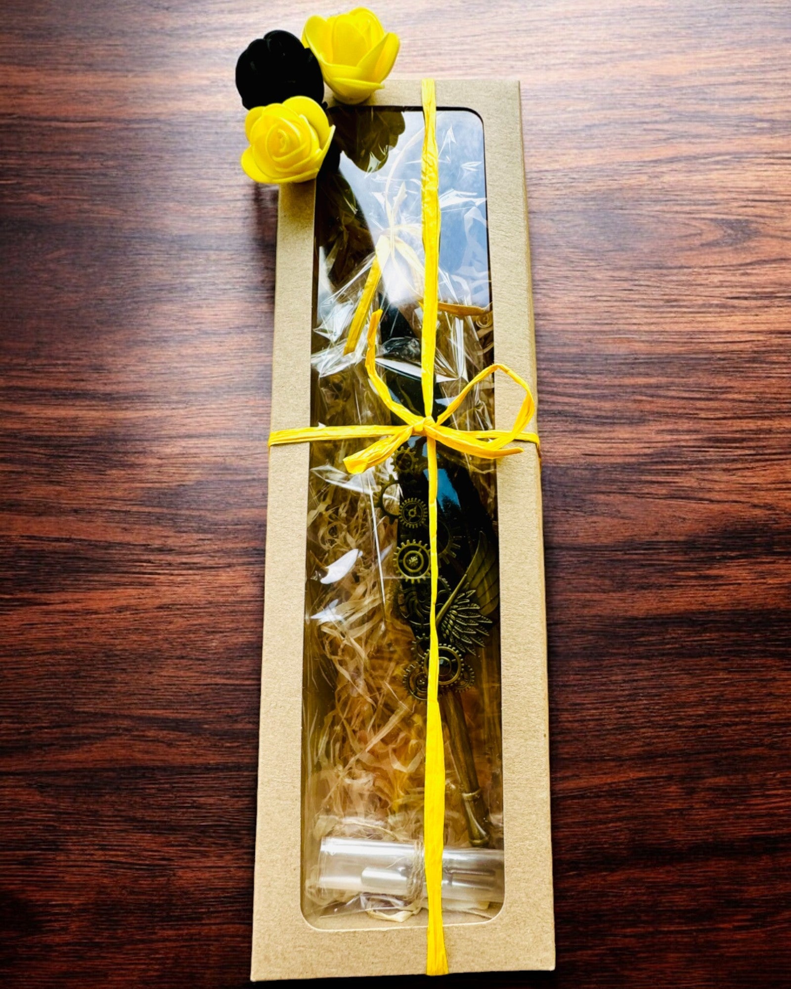 Pluma Caligráfica "Elegancia Steampunk" con Pluma de Pavo - Hecho a Mano 5 variantes a elegir, personalización con grabado para regalo