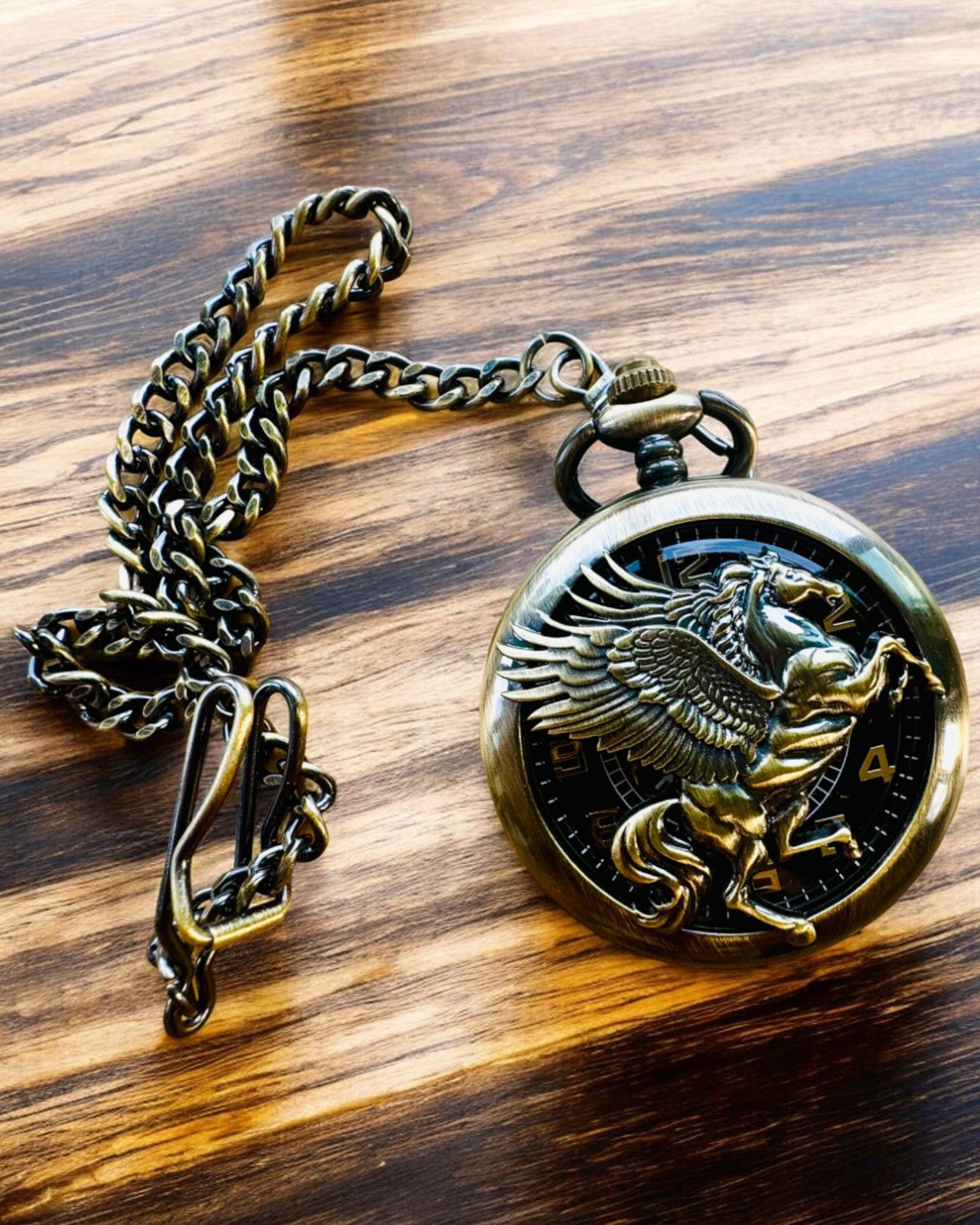 Reloj de Bolsillo "Equus Tempus" - Color: Cobre, con Motivo de Caballo, posibilidad de personalización con grabado