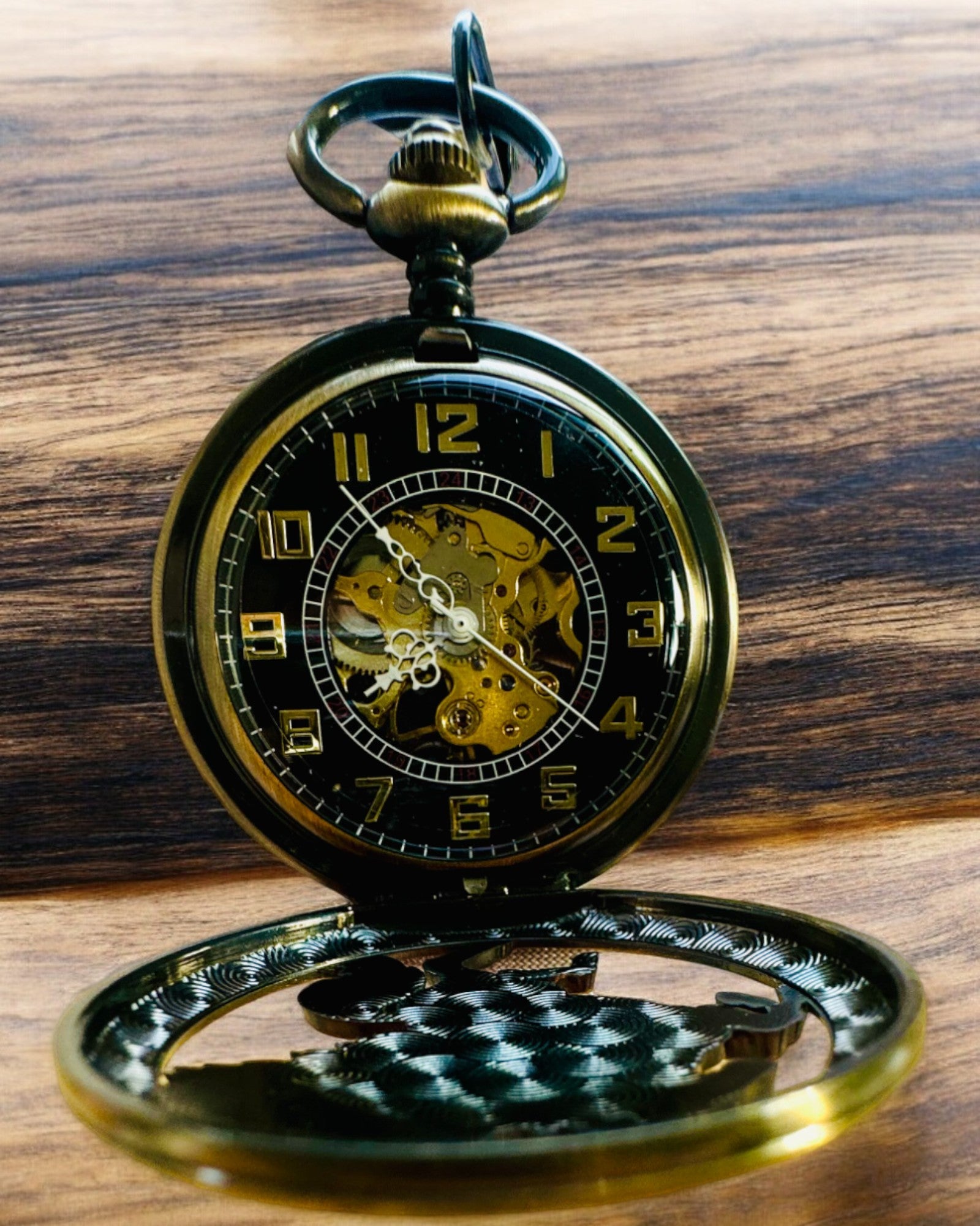 Reloj de Bolsillo "Equus Tempus" - Color: Cobre, con Motivo de Caballo, posibilidad de personalización con grabado