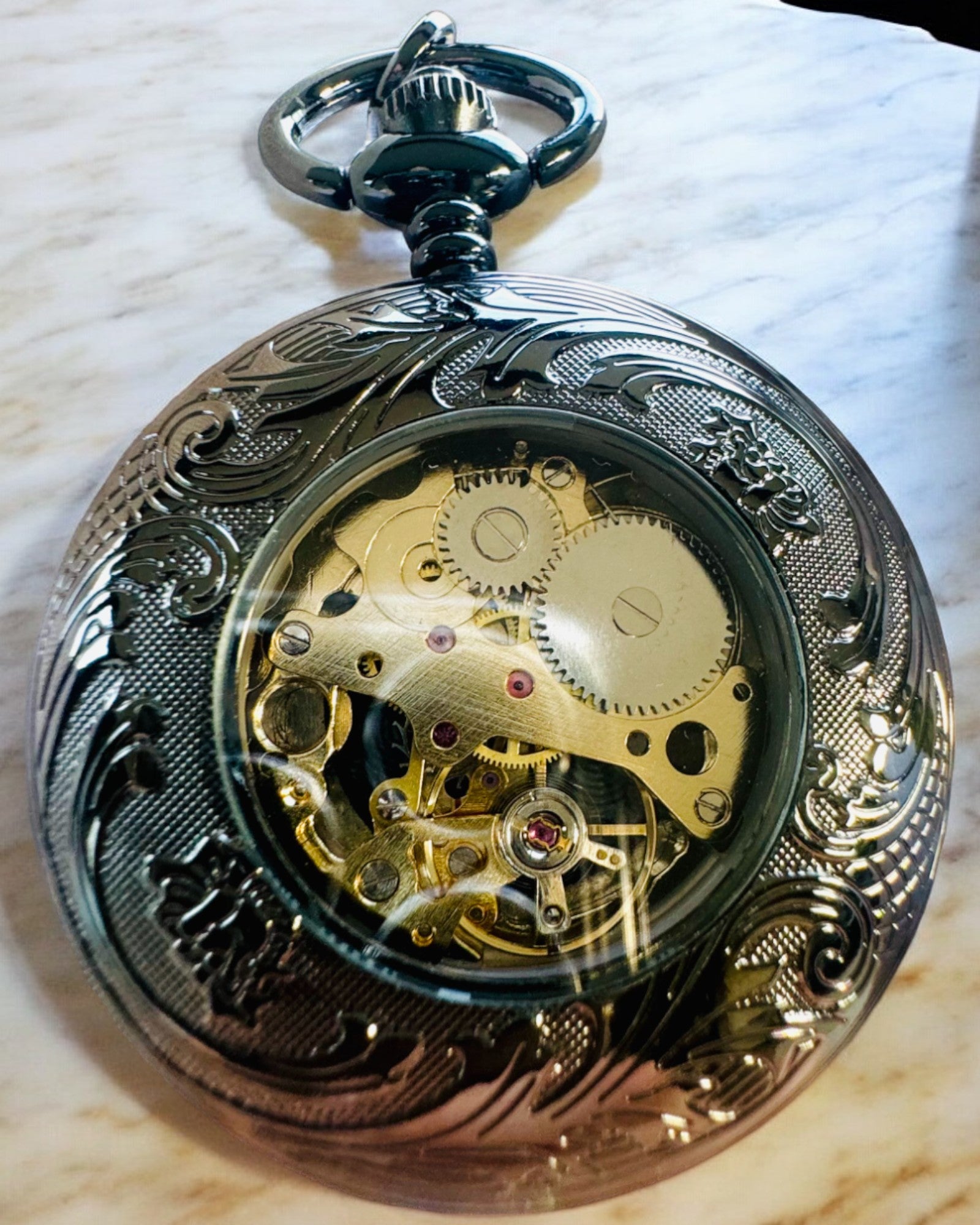 Reloj de Bolsillo "Equus Tempus" - Negro con Motivo de Caballo, posibilidad de personalización con grabado - esfera negra