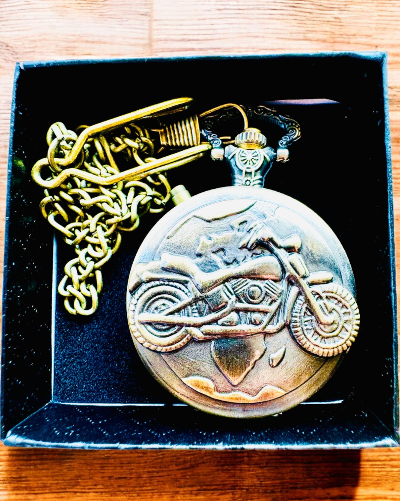 Reloj de Bolsillo "Motocyklowy Elegancik 2" – Grabado para regalo, 3 variantes de color