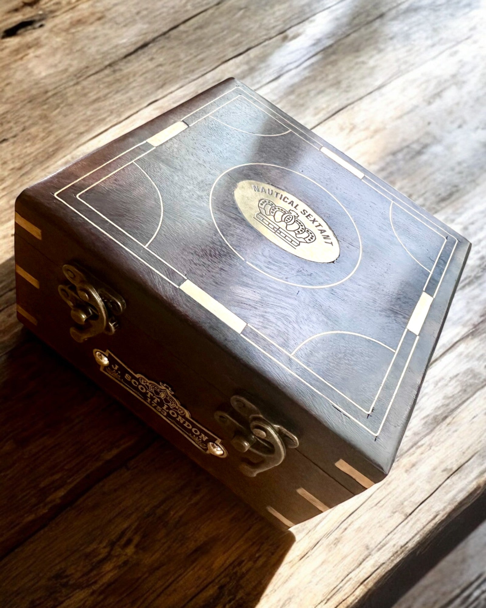 Gran Caja de Madera para Sextante o Brújula Premium "Mariner's Legacy" con Posibilidad de Grabado