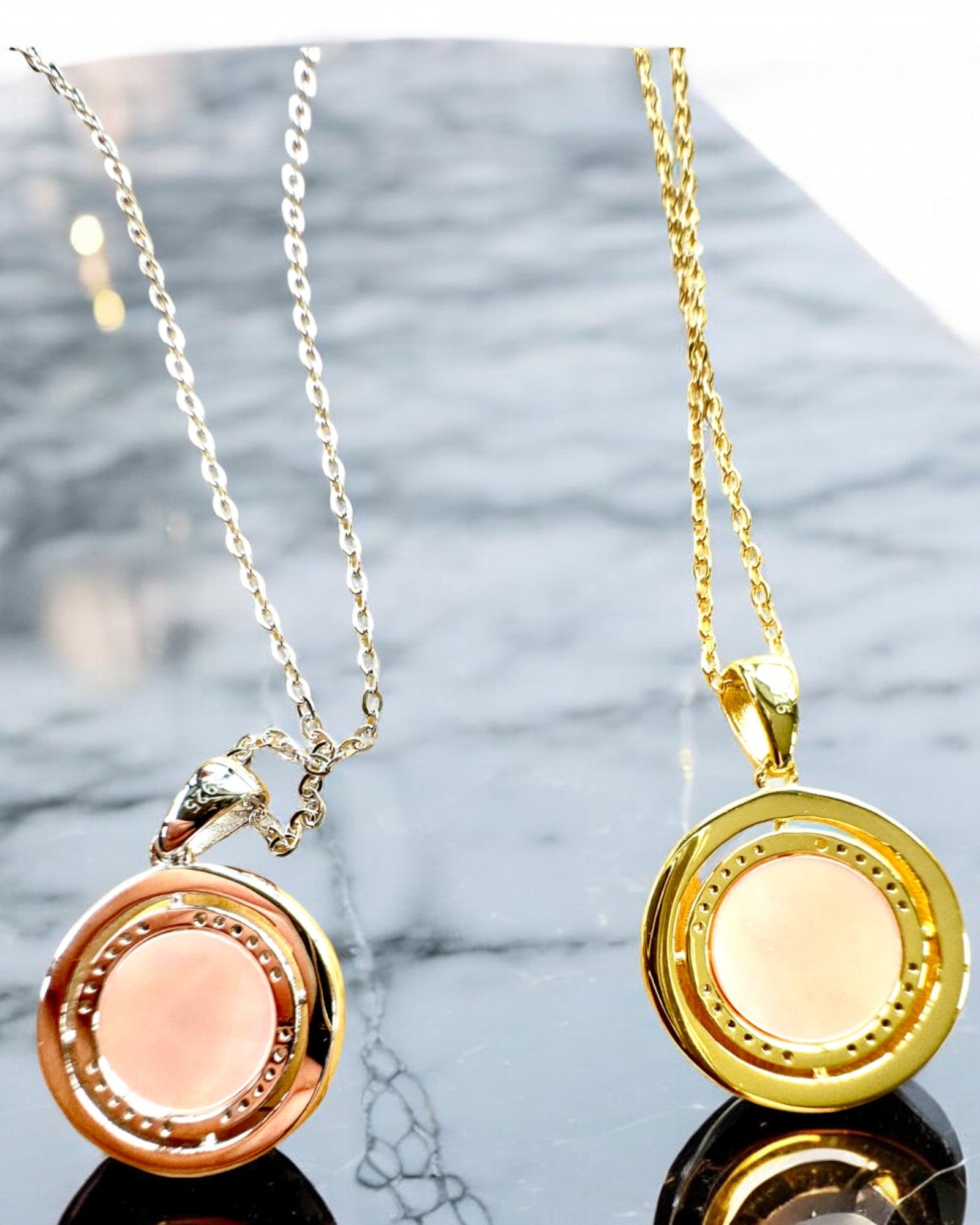 Collar de Brújula "Dirección Estelar", posibilidad de personalización con grabado, 2 variantes de color a elegir