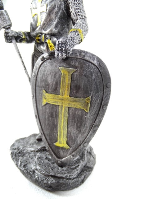 Figura de caballero cruzado 18 cm con posibilidad de personalización con grabado