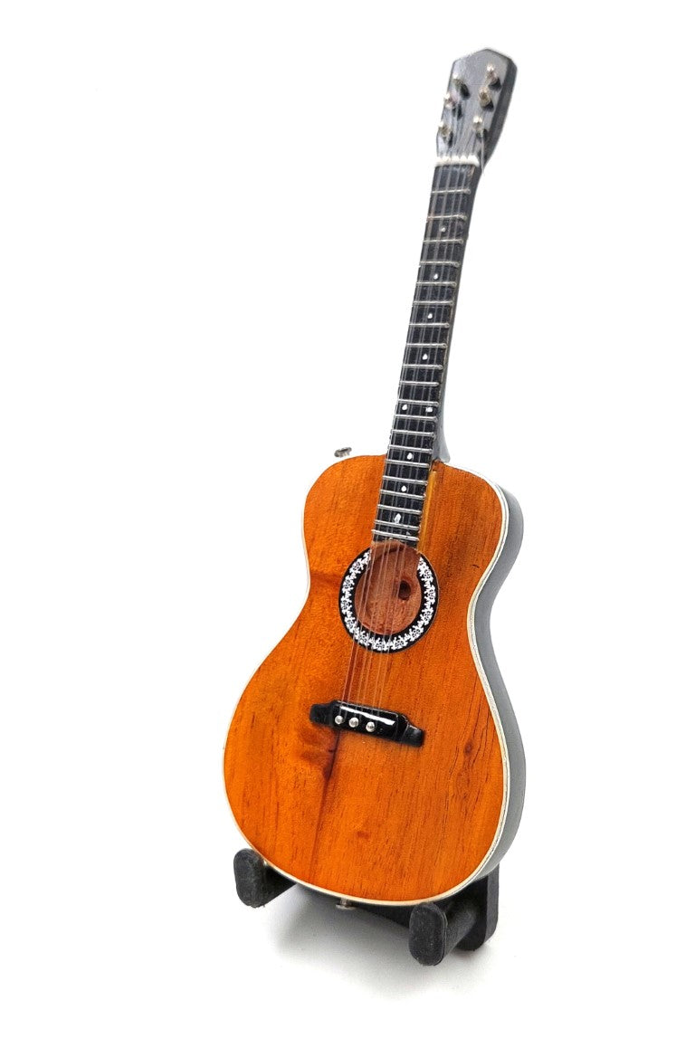 Mini guitarra clásica de 15 cm estilo Paco de Lucía con posibilidad de personalización con grabado