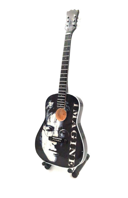Mini guitarra decorativa John Lennon The Beatles 24 cm con grabado personalizado