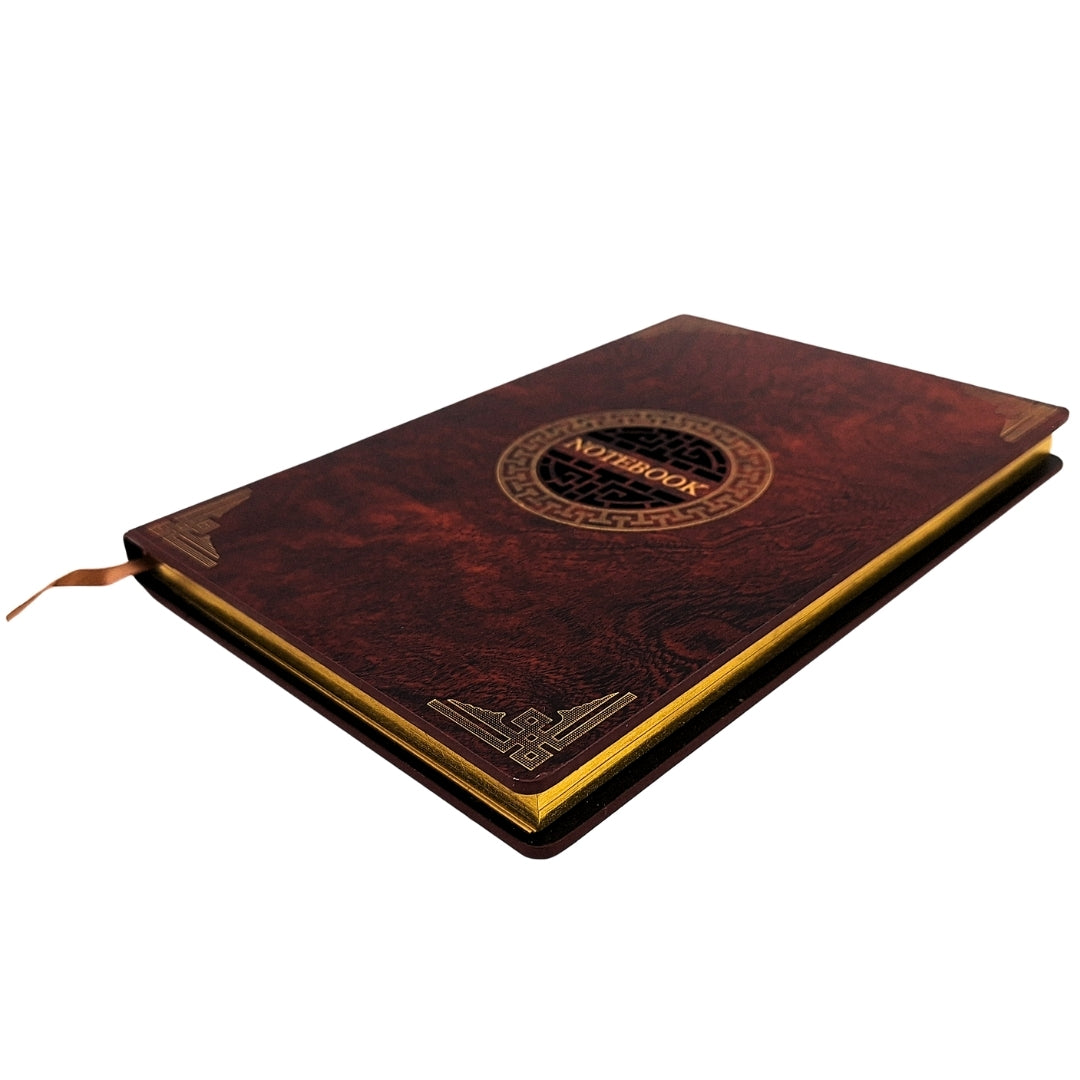Elegante cuaderno A5 con cubierta de madera y grabado personalizado – diario de lujo para regalo con bordes dorados y papel de alta calidad en color marrón