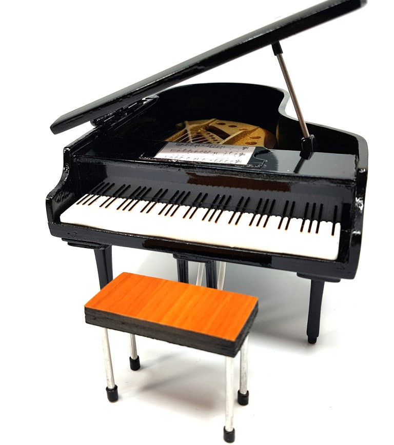 Mini piano con opción de personalización con grabado, negro, hecho a mano de balsa, escala 1:10, ideal para regalo a pianistas y amantes de la música, altura 8 cm