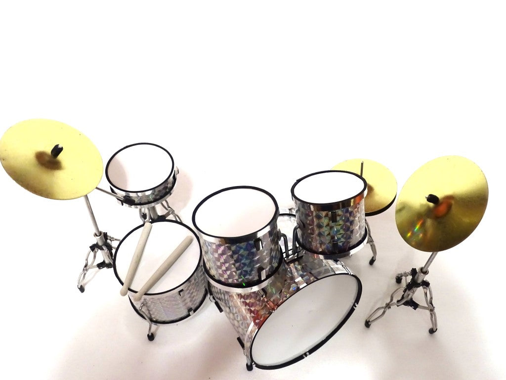 Mini batería coleccionable MDR-0039 en color plateado-cromado, escala 1:5, posibilidad de grabado personalizado, ideal para regalo, altura 15 cm, hecha de metal y plástico