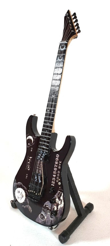 Mini guitarra coleccionable Metallica