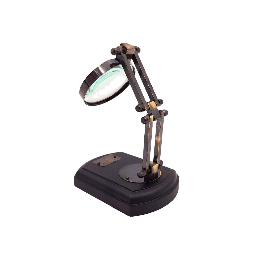 Lupa sobre base de madera con marco de latón, posibilidad de personalización mediante grabado, regalo ideal para modelistas y amantes del estilo retro, diámetro 7,5 cm, aumento 3,5x