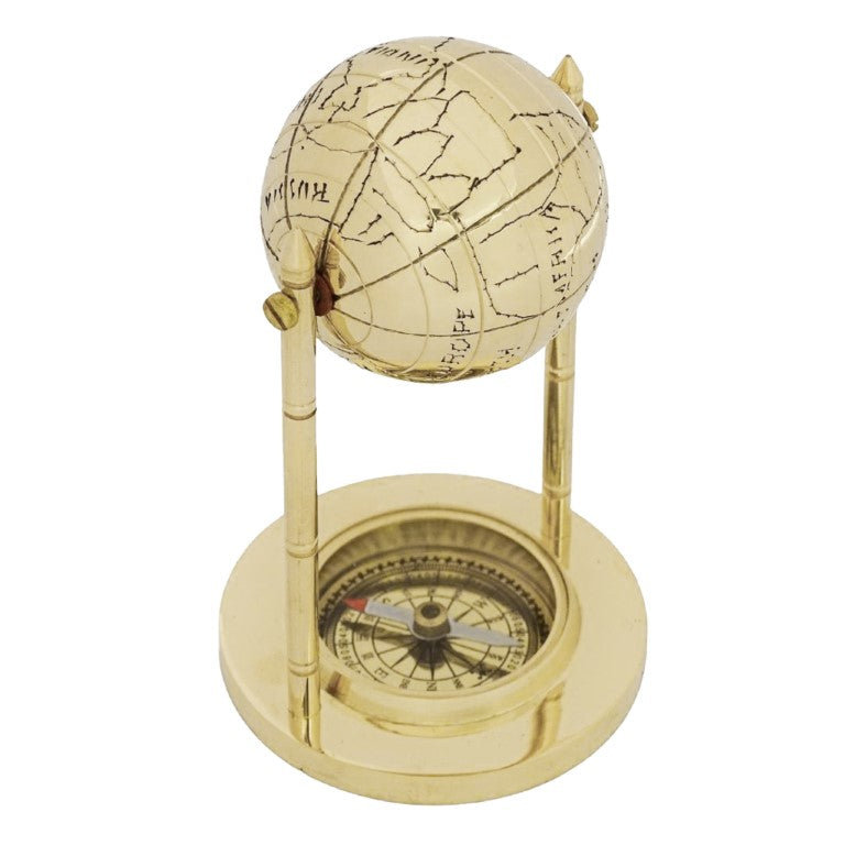 Globo decorativo de latón con brújula y posibilidad de personalización con grabado, dorado, altura 12,5 cm