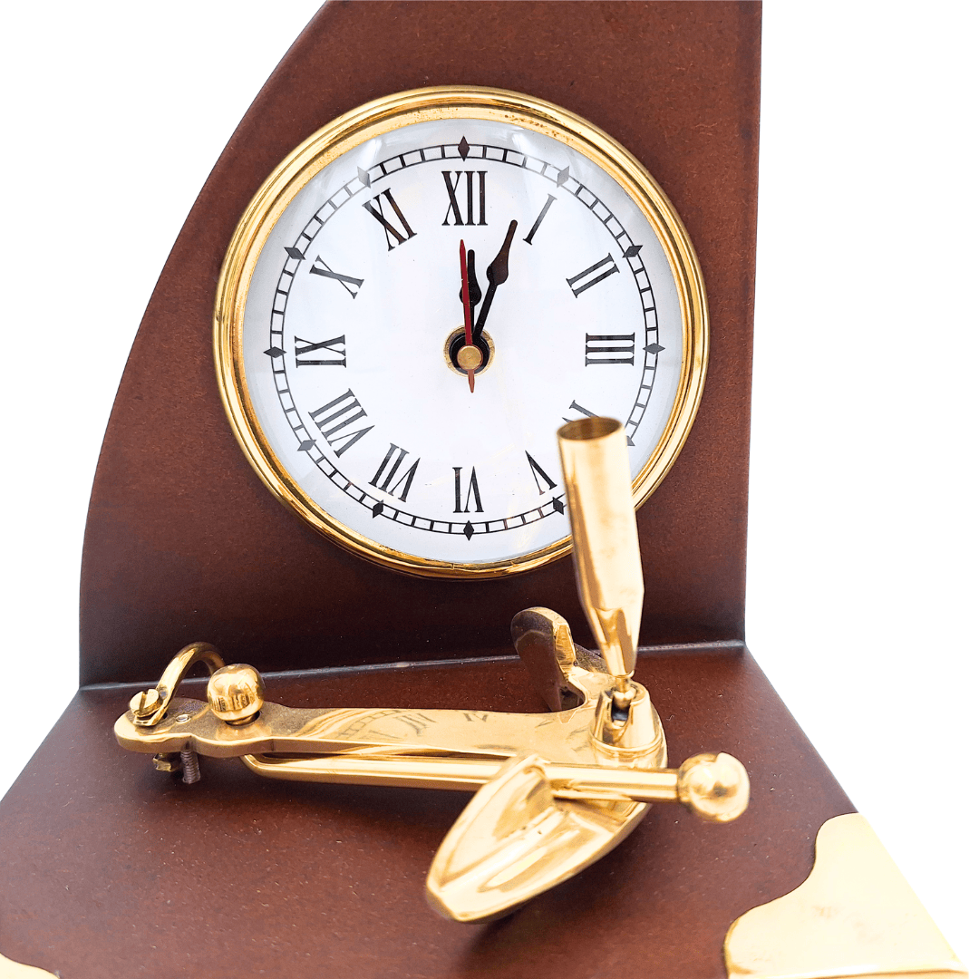 Elegante conjunto marinero de escritorio Reloj y soporte para bolígrafo de latón y madera lacada – Grabado personalizado – Regalo ideal para jefe o amante del estilo vintage – Dimensiones 16 x 12,5 x 23 cm